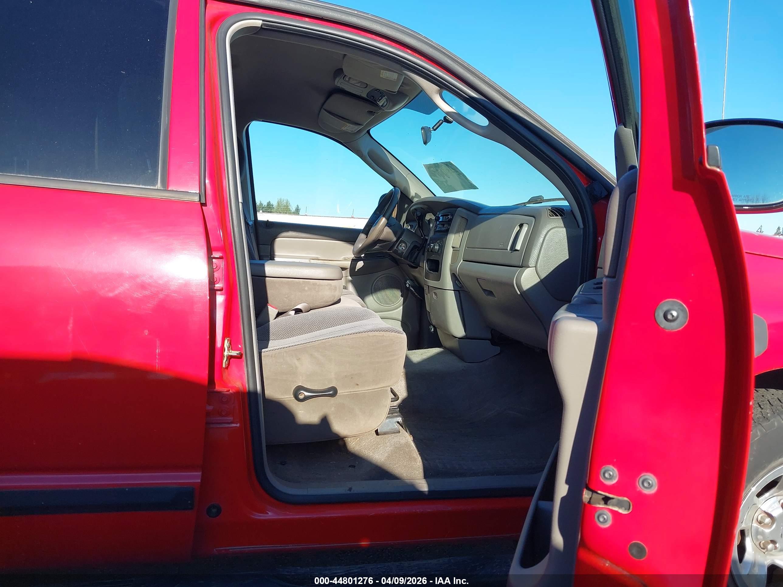 DODGE RAM image 5
