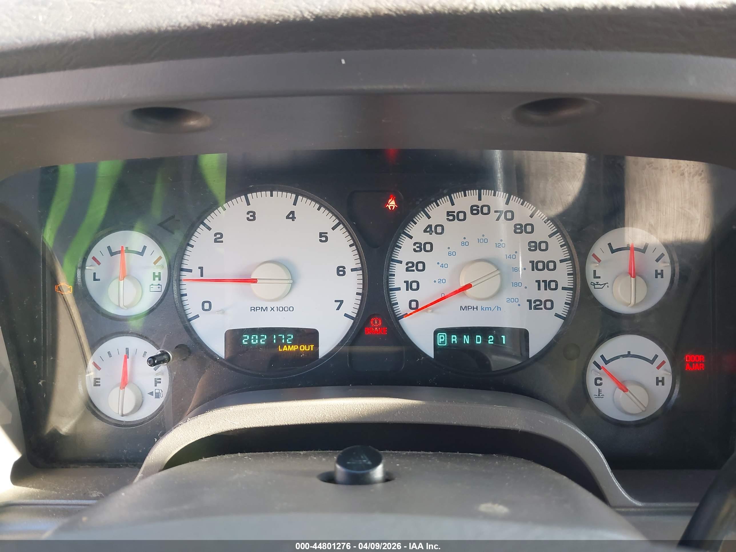 DODGE RAM image 7