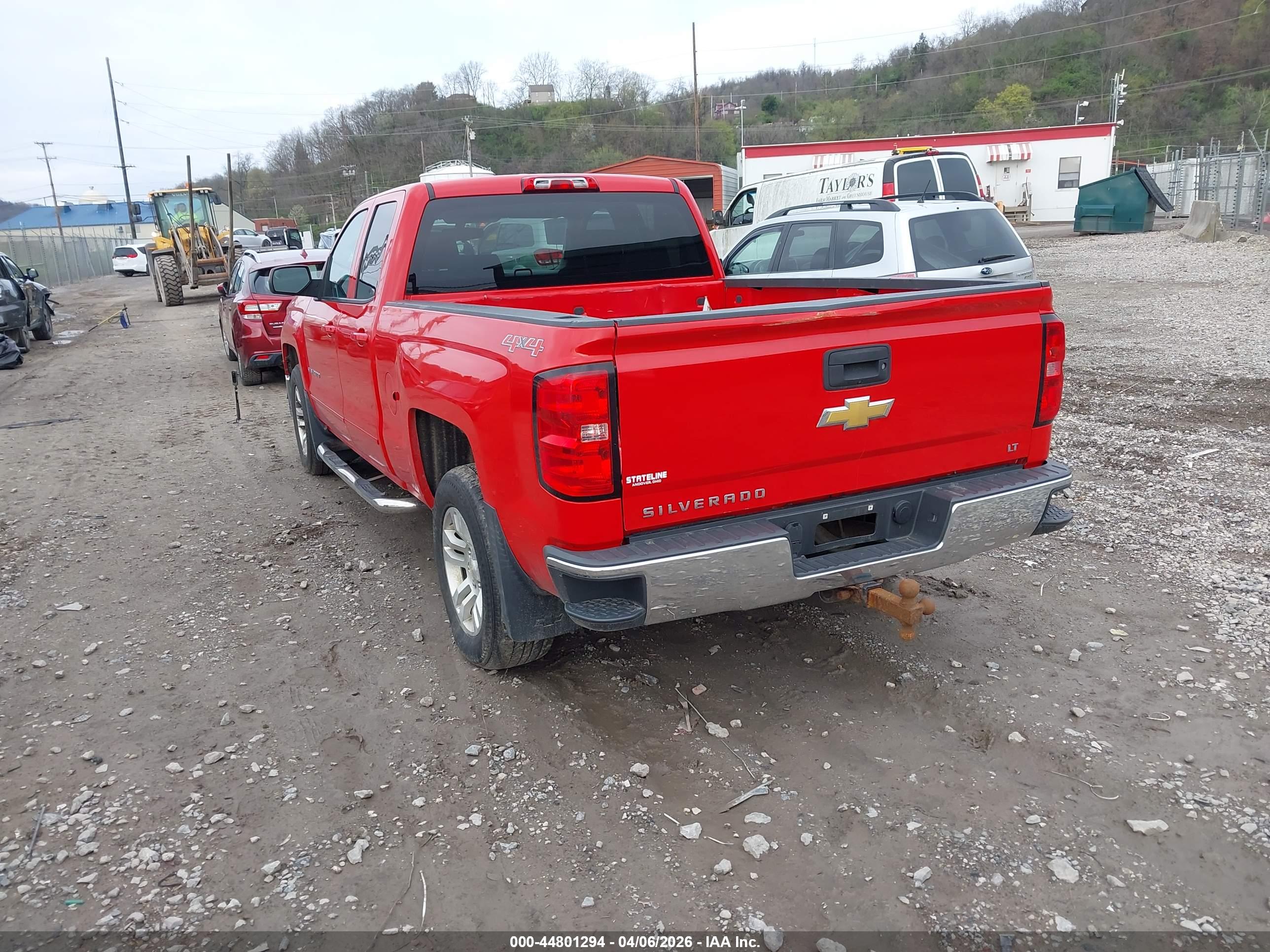 CHEVROLET SILVERADO image 3