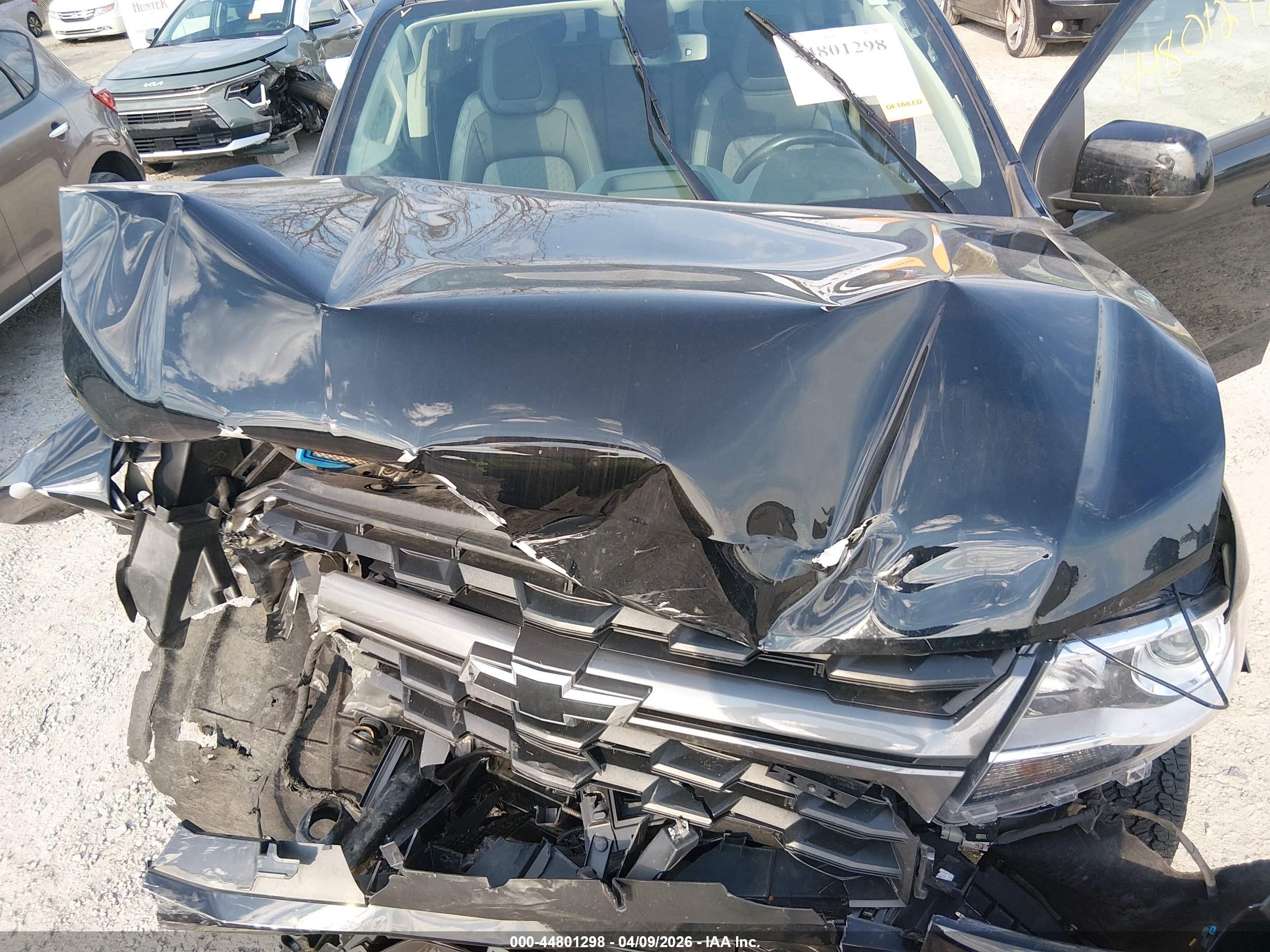 CHEVROLET COLORADO image 10