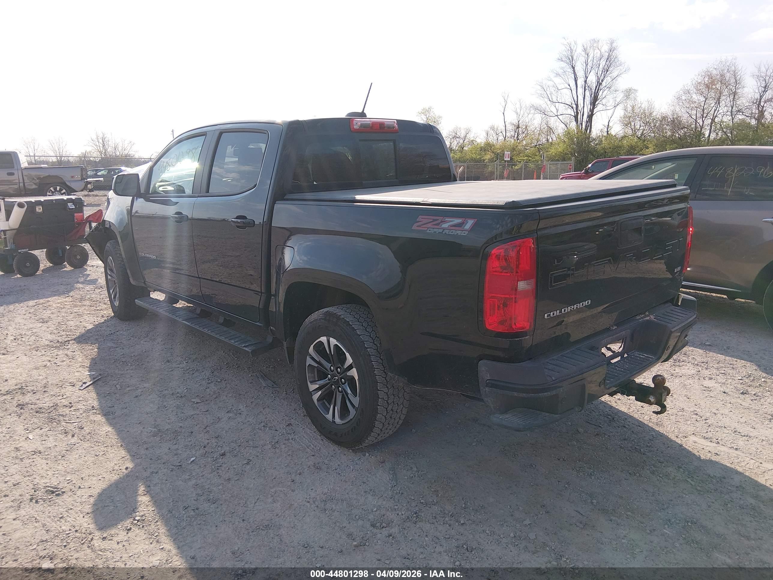 CHEVROLET COLORADO image 3