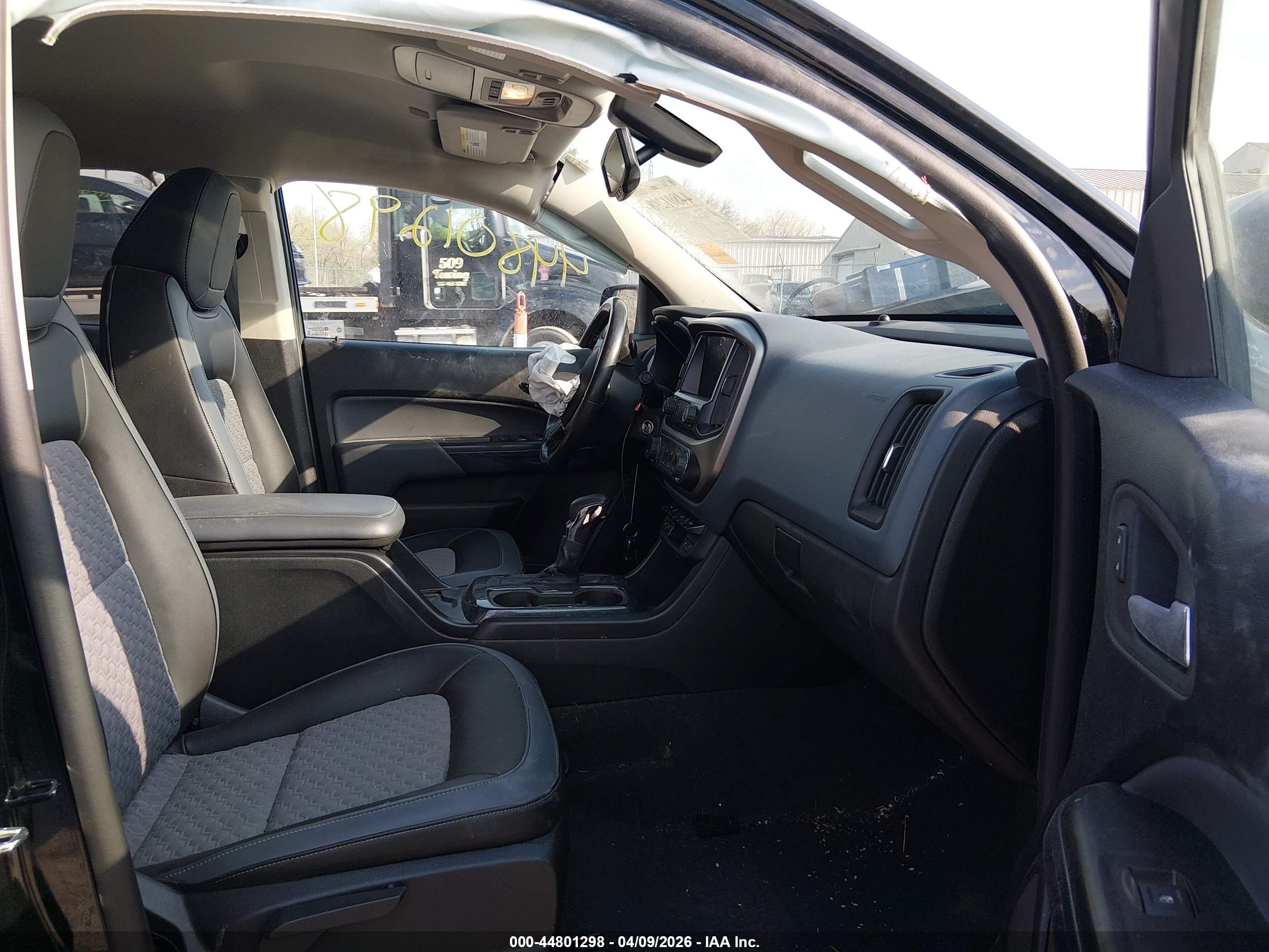 CHEVROLET COLORADO image 5