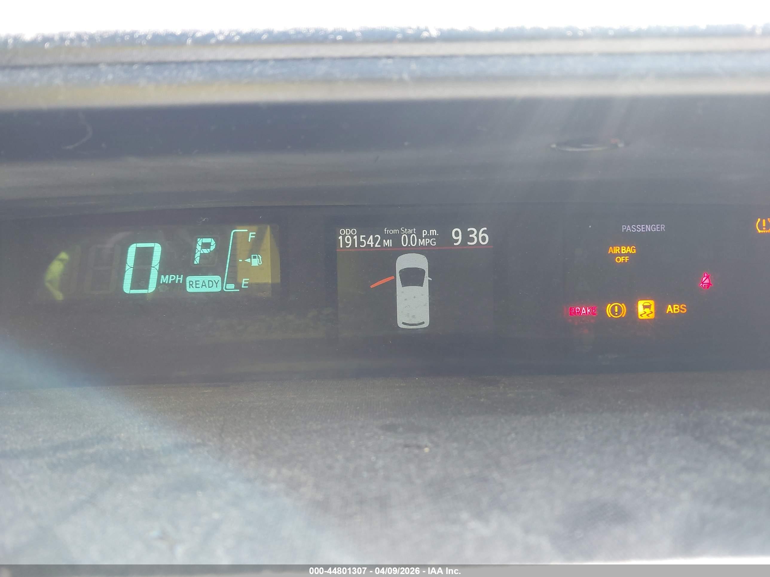TOYOTA PRIUS image 7
