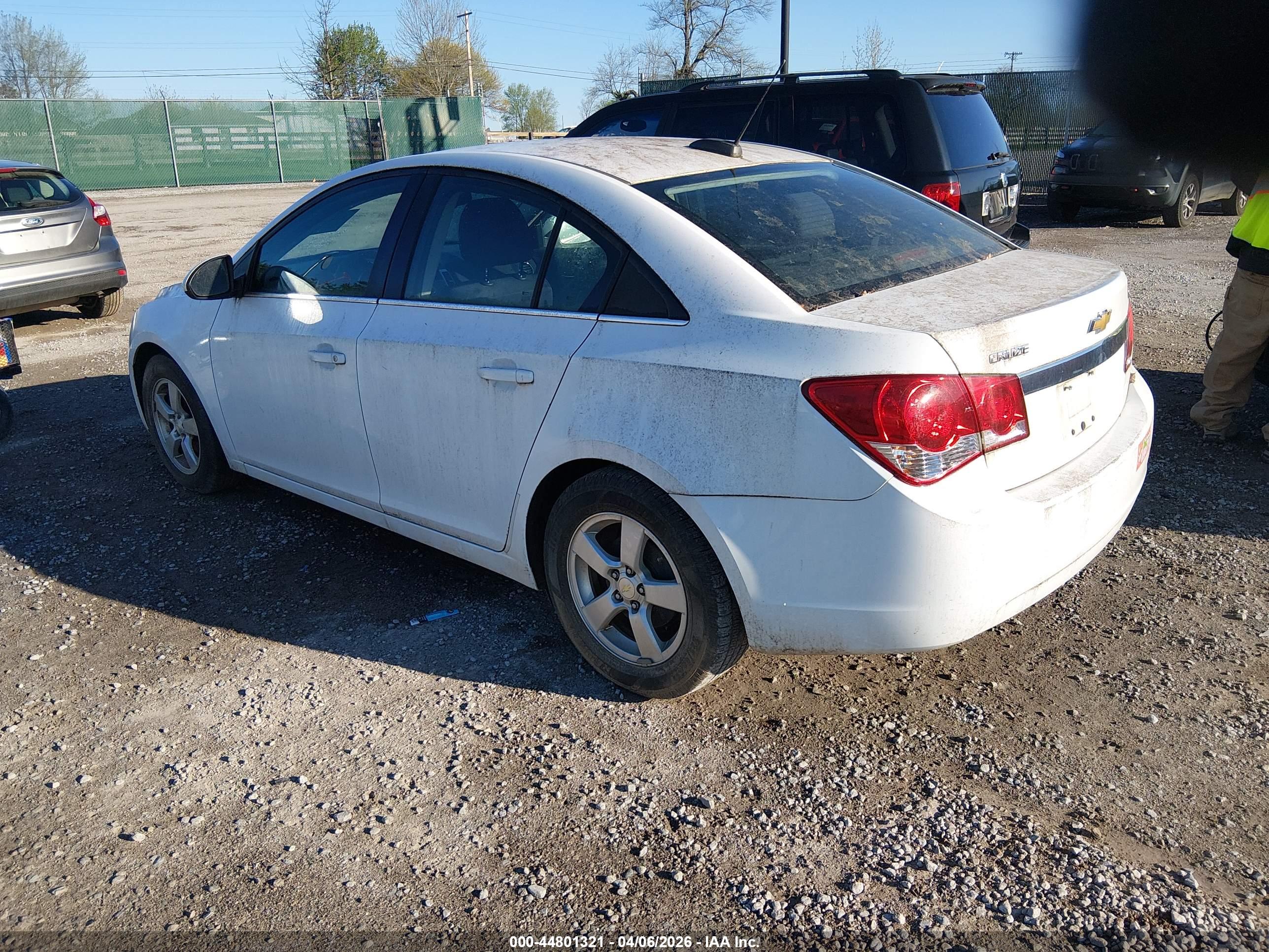 CHEVROLET CRUZE image 3