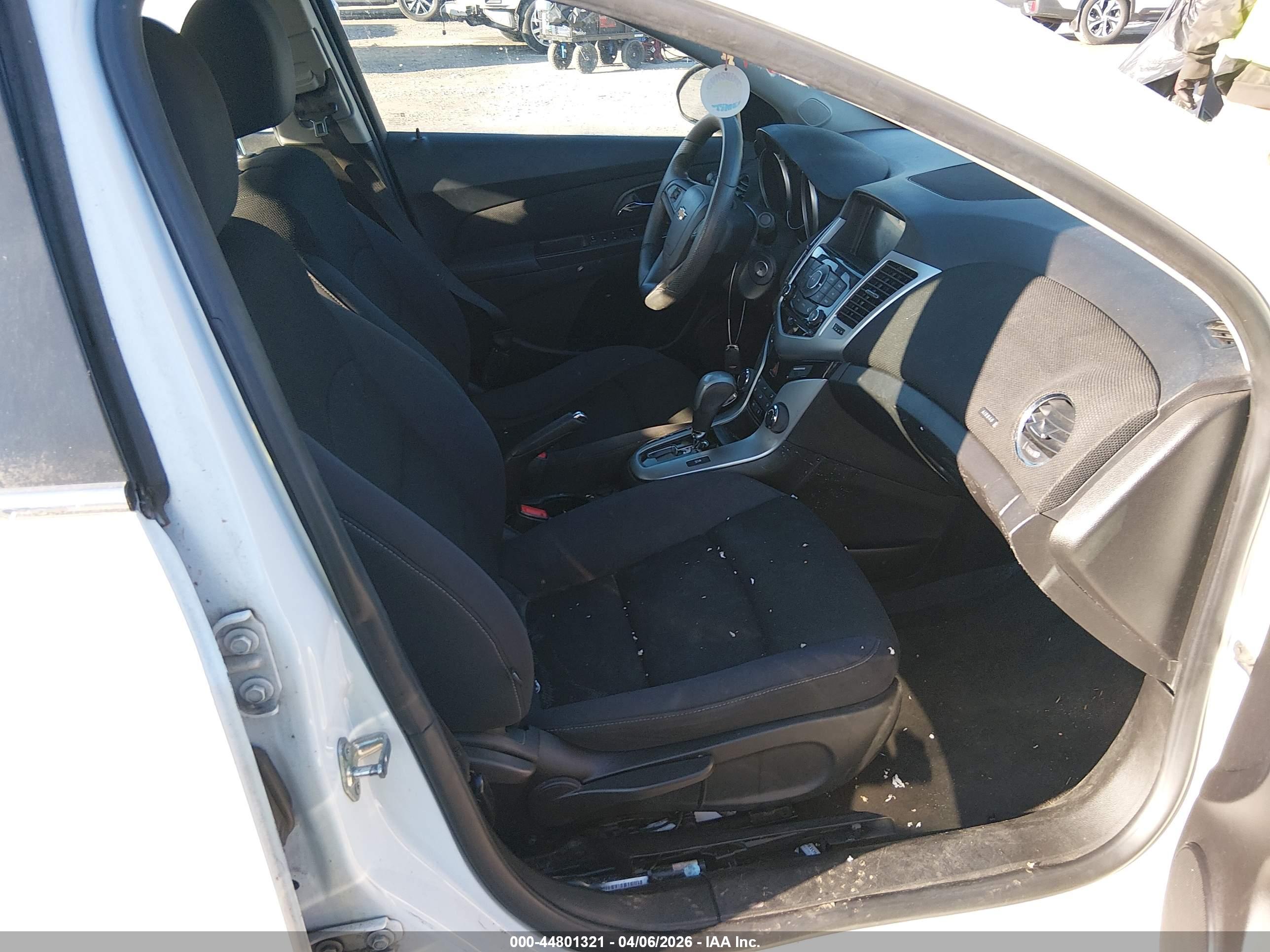 CHEVROLET CRUZE image 5