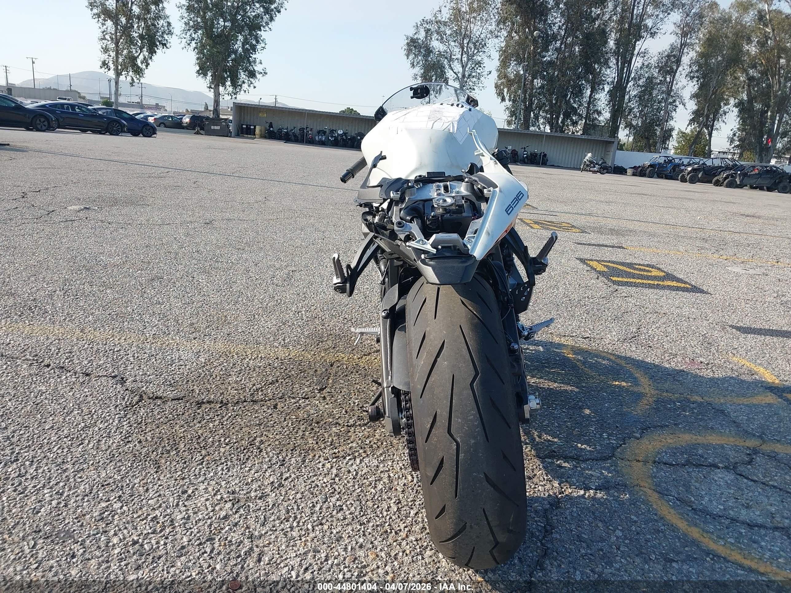 KAWASAKI ZX636 image 6