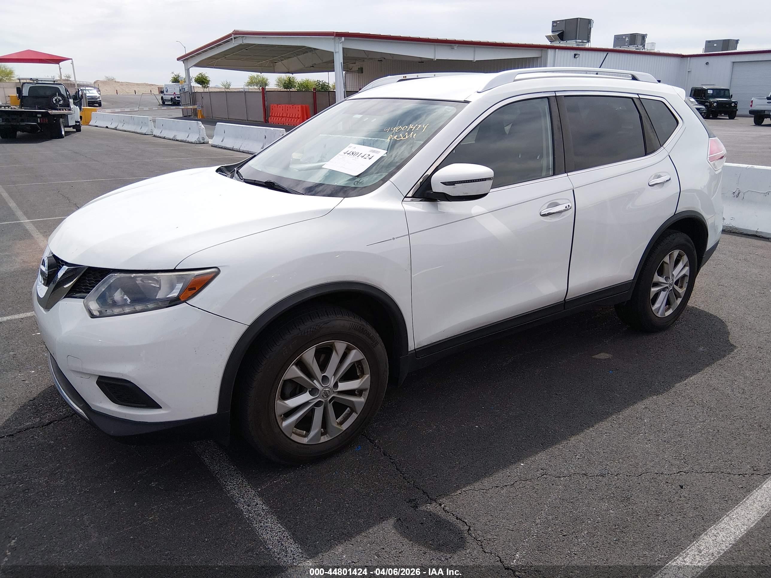 NISSAN ROGUE image 2