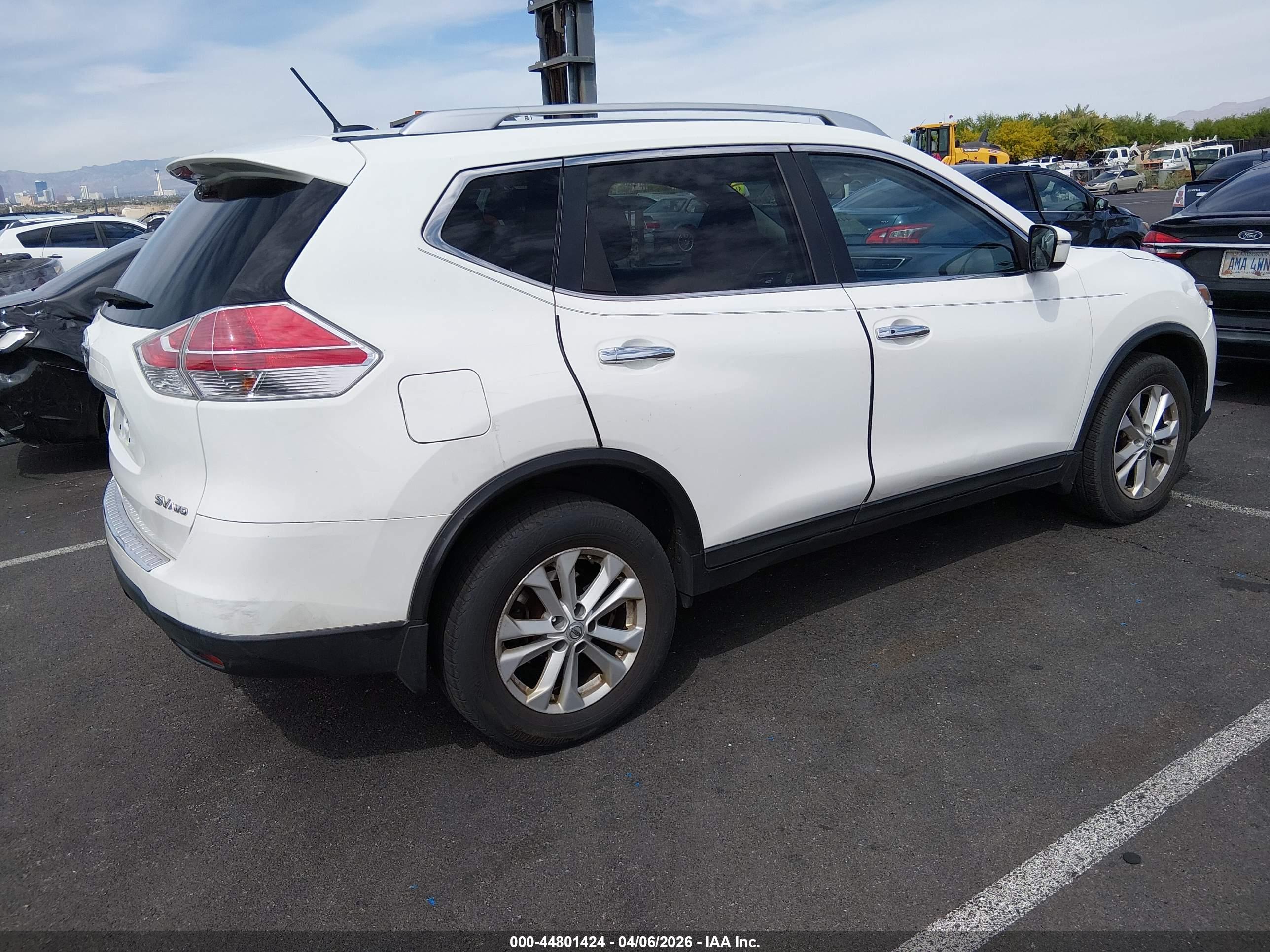 NISSAN ROGUE image 4