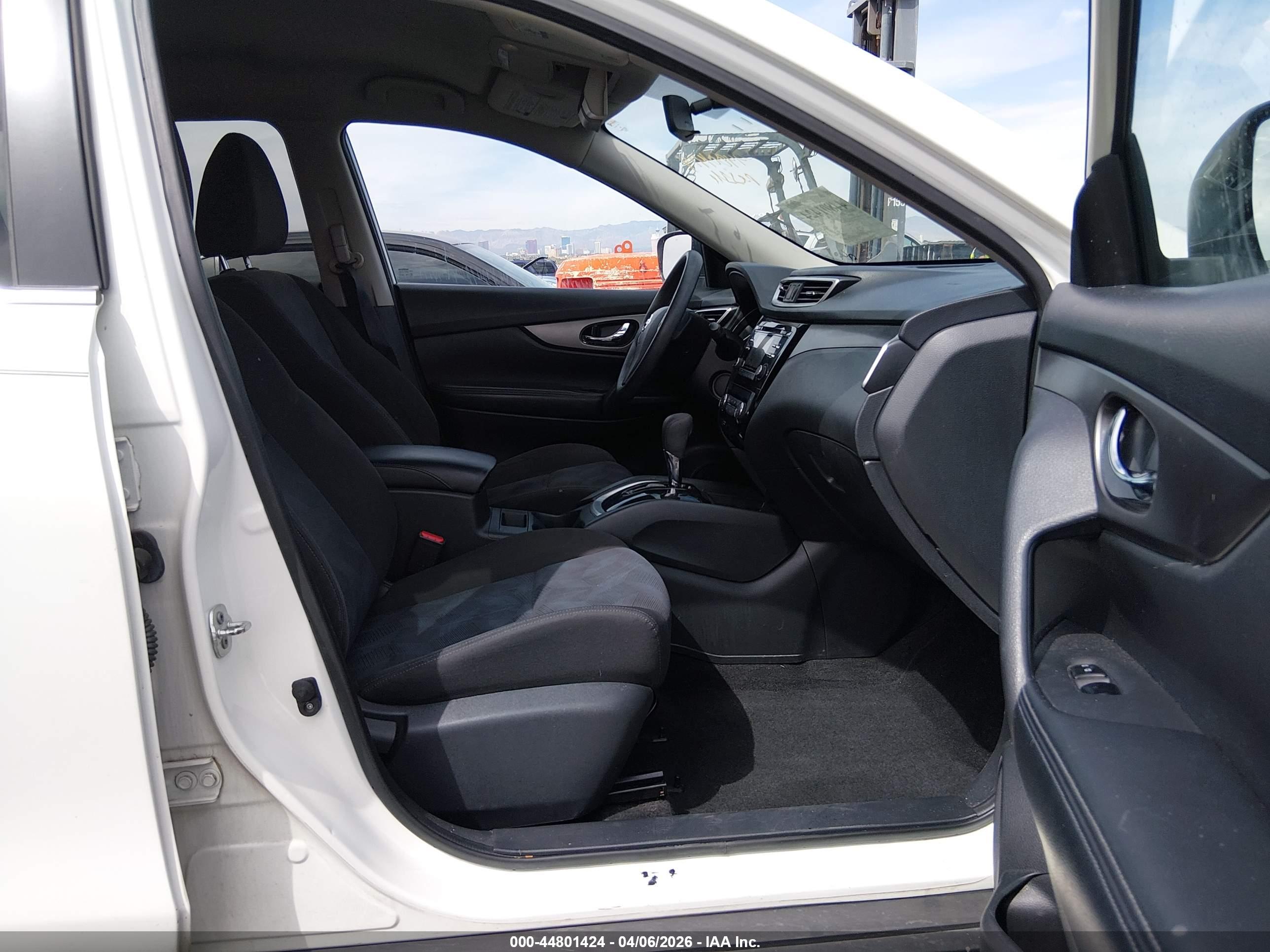 NISSAN ROGUE image 5