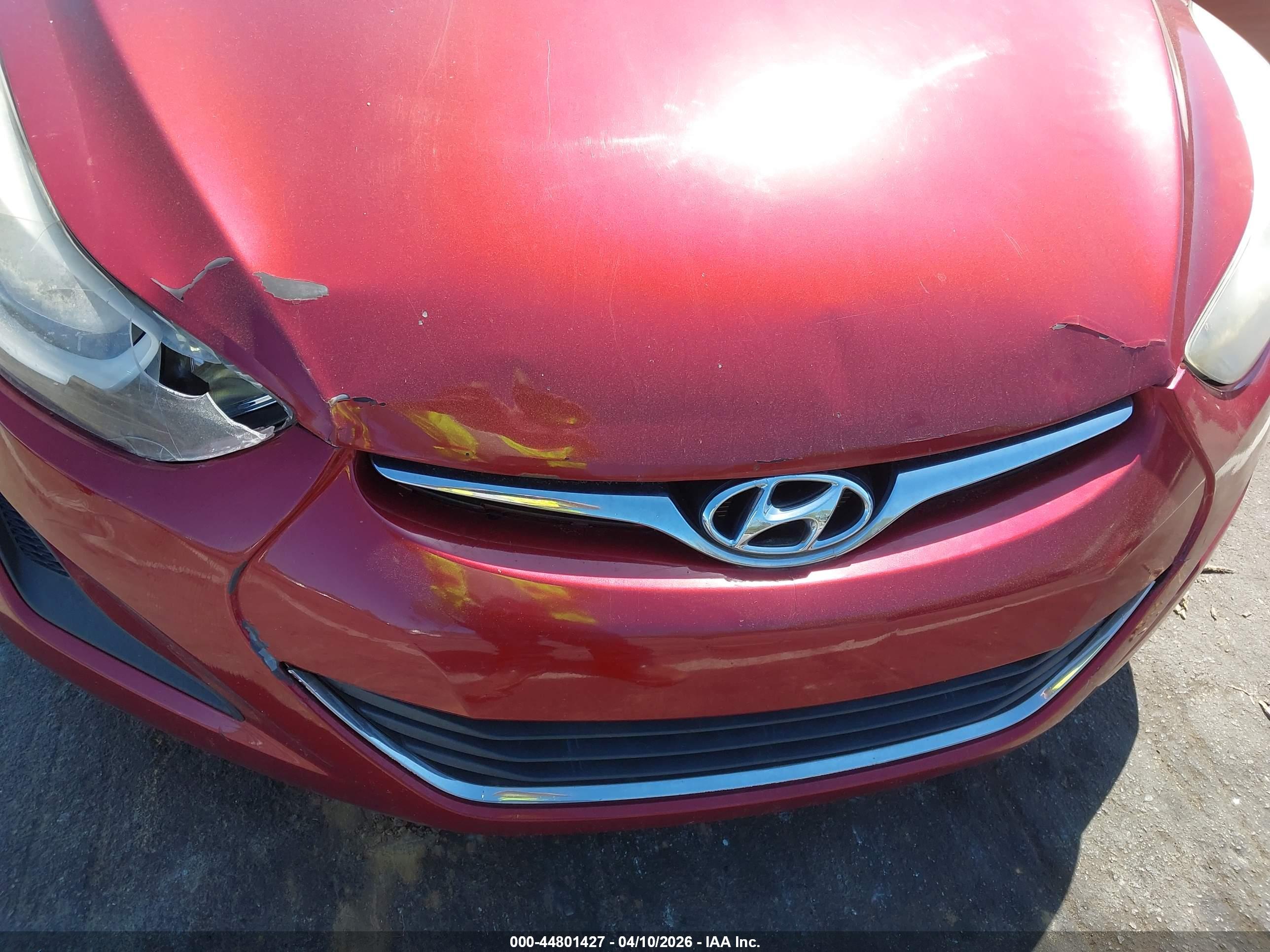 HYUNDAI ELANTRA image 6