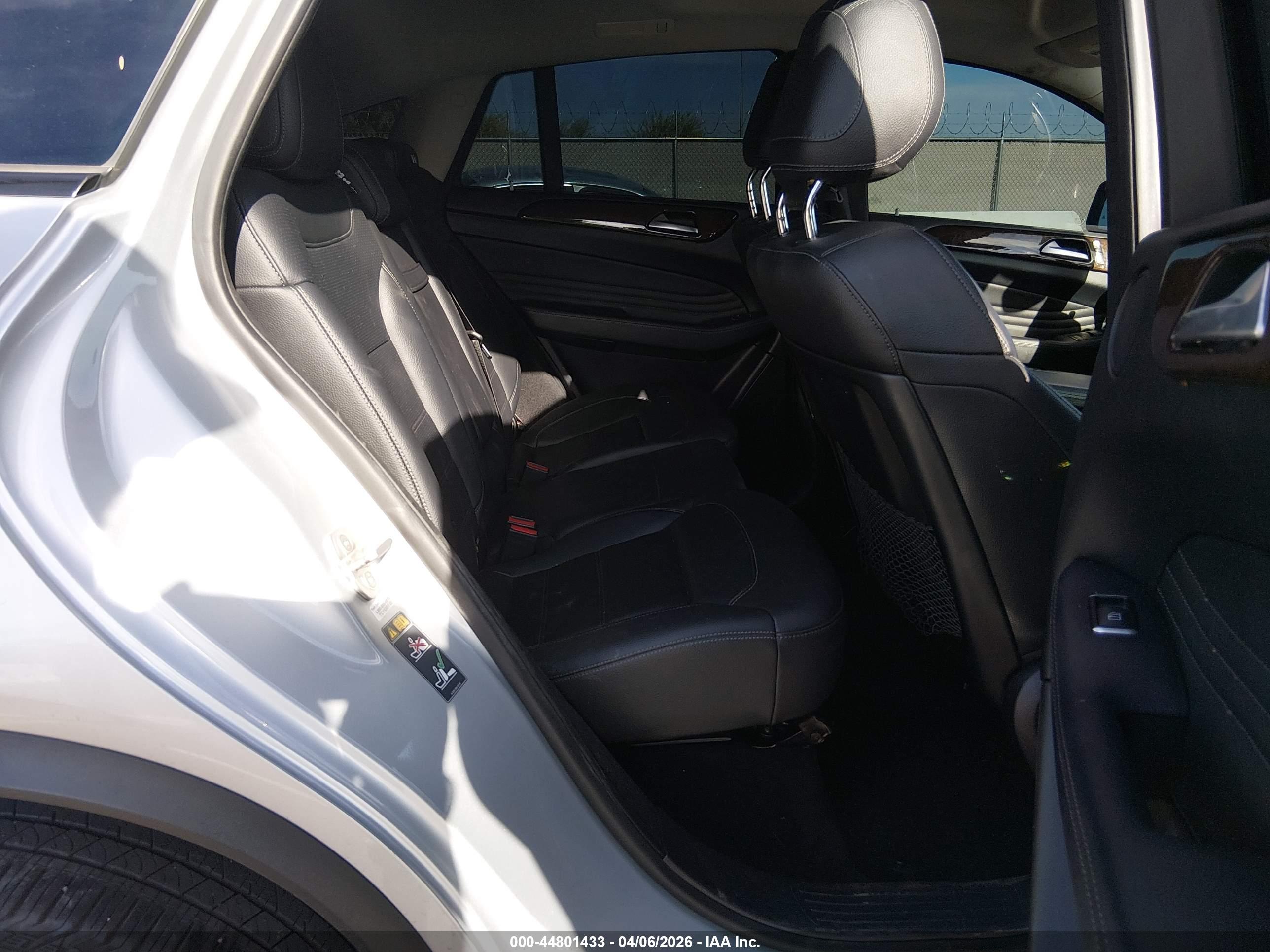 MERCEDES-BENZ GLE image 8