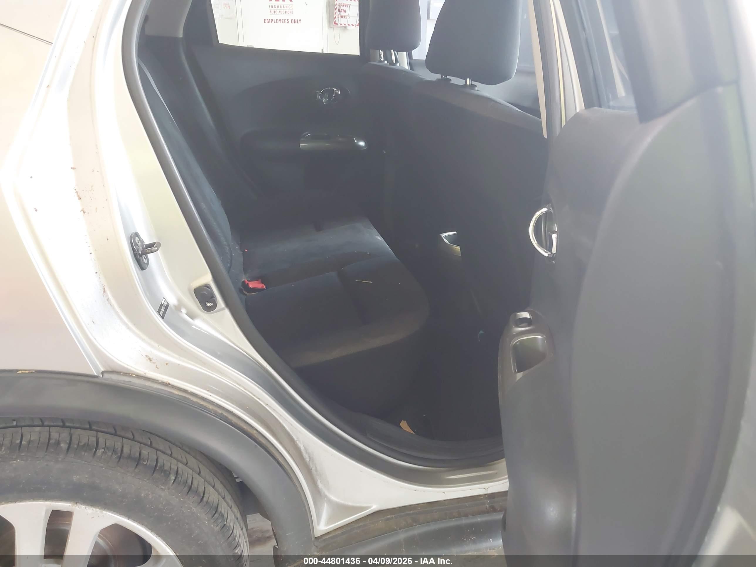 NISSAN JUKE image 8