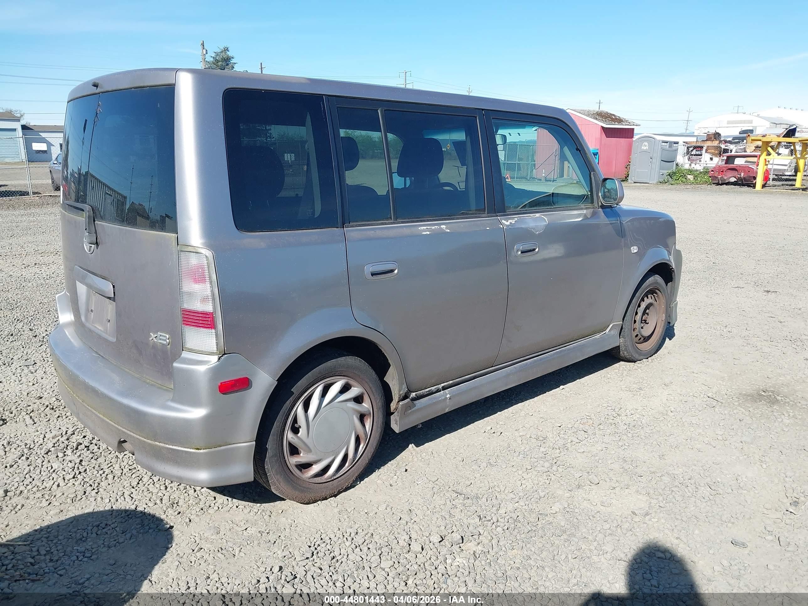 SCION XB image 4