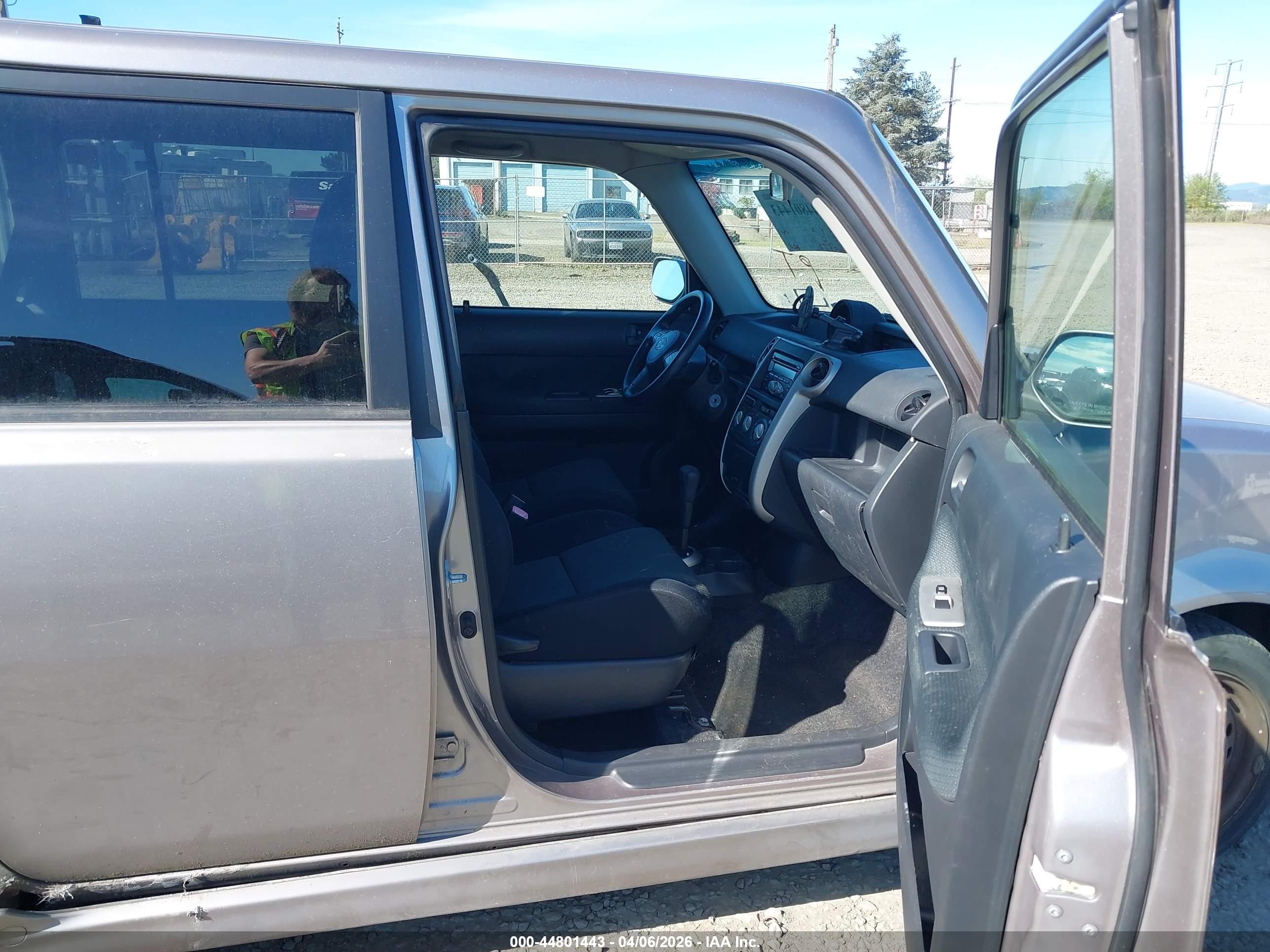 SCION XB image 5