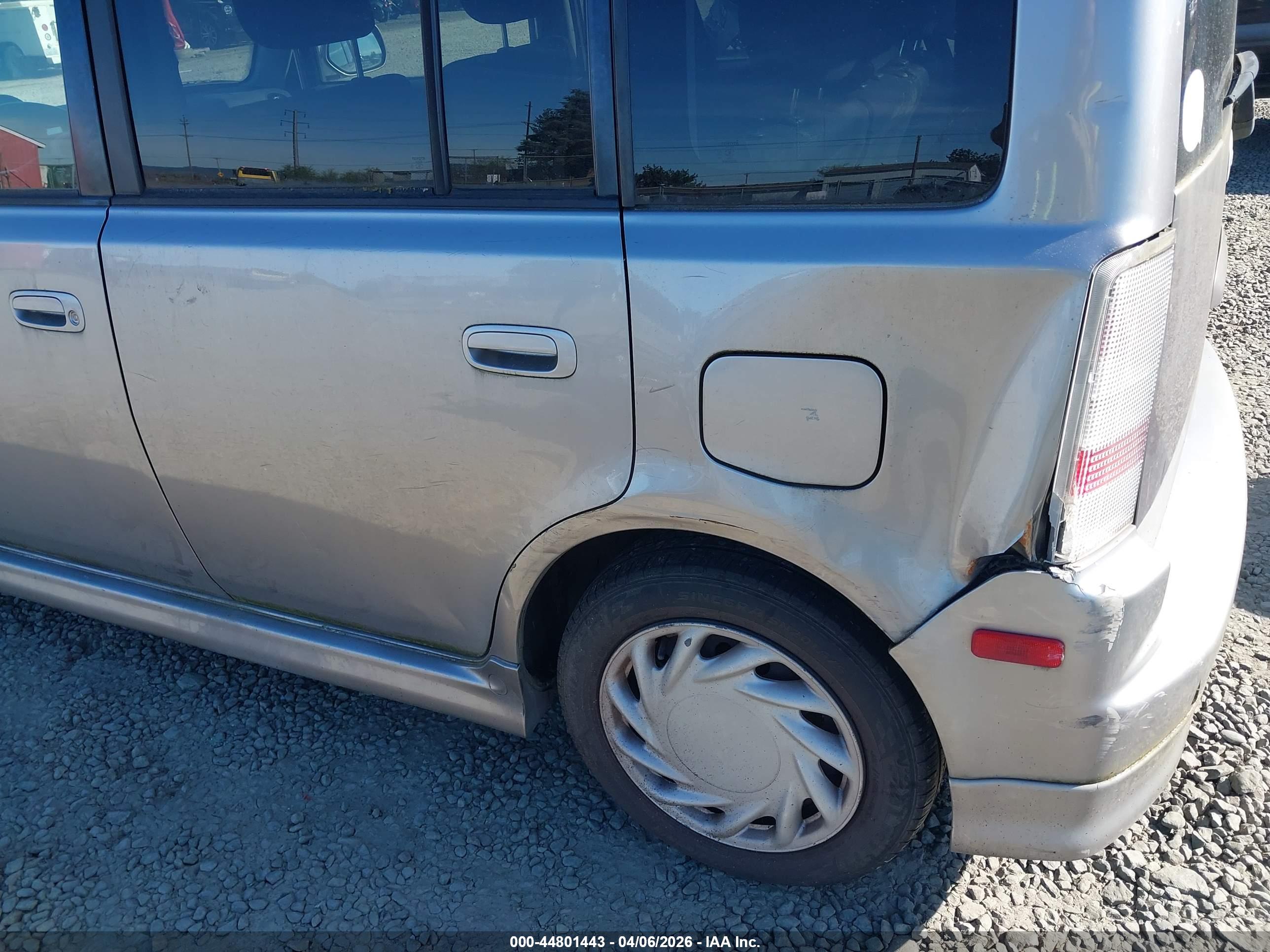 SCION XB image 6