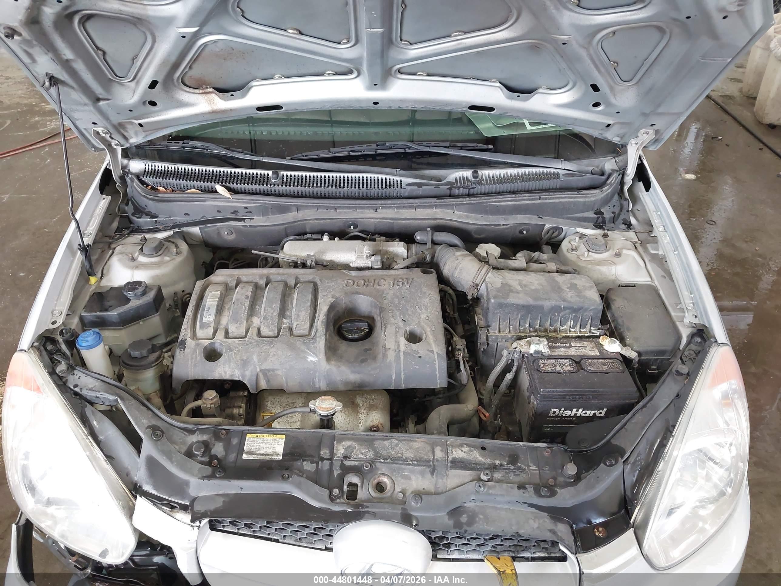 HYUNDAI ACCENT image 10
