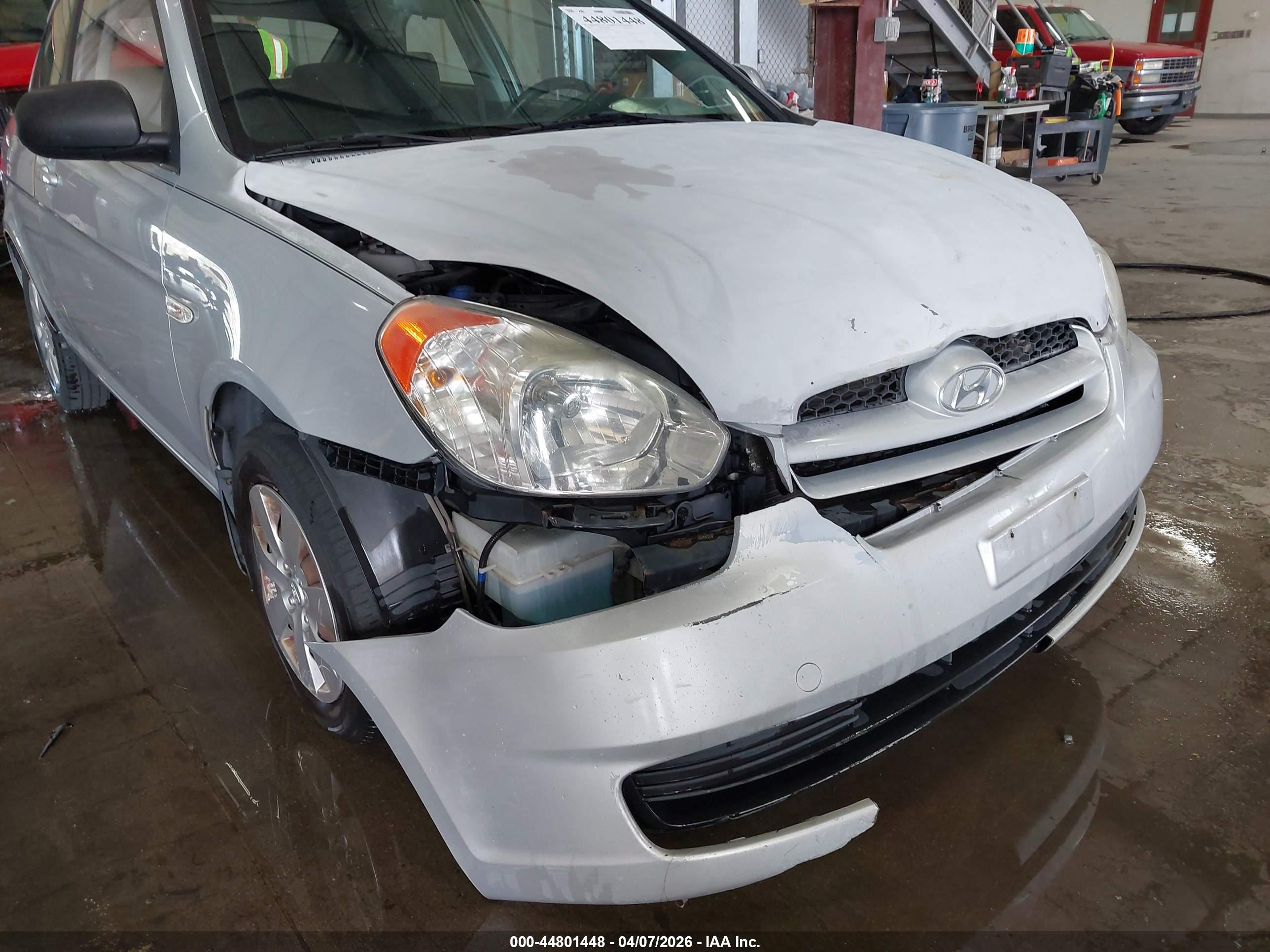 HYUNDAI ACCENT image 6