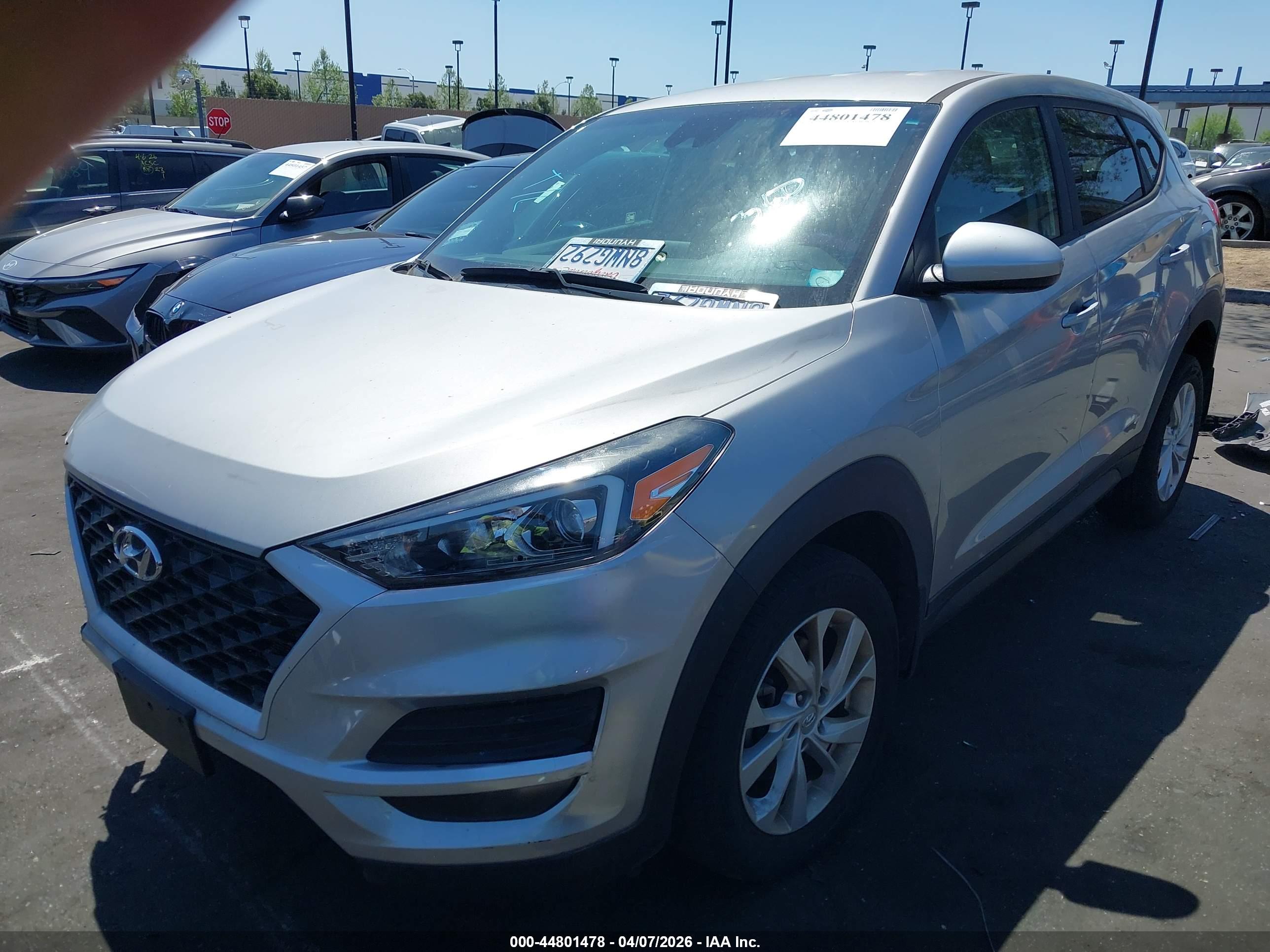 HYUNDAI TUCSON image 2