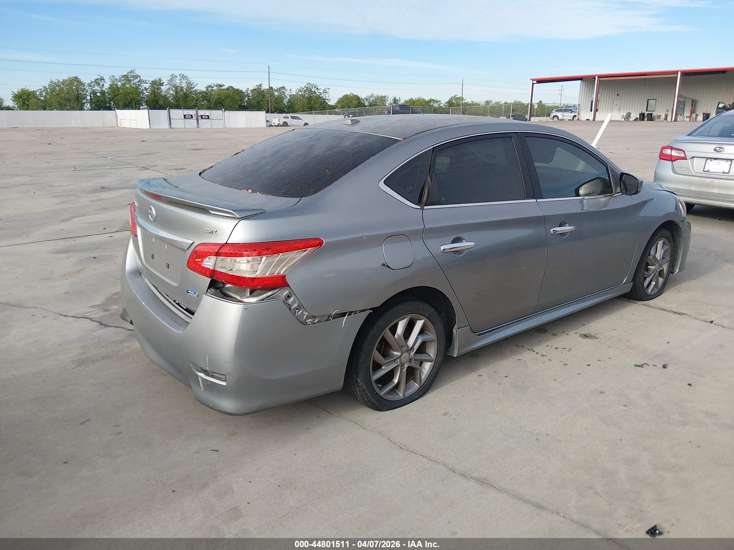 NISSAN SENTRA image 4
