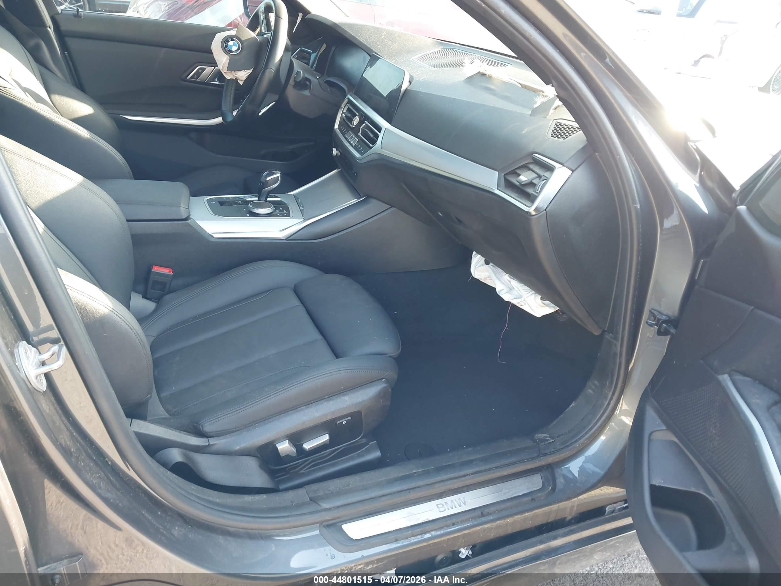 BMW 330I image 5