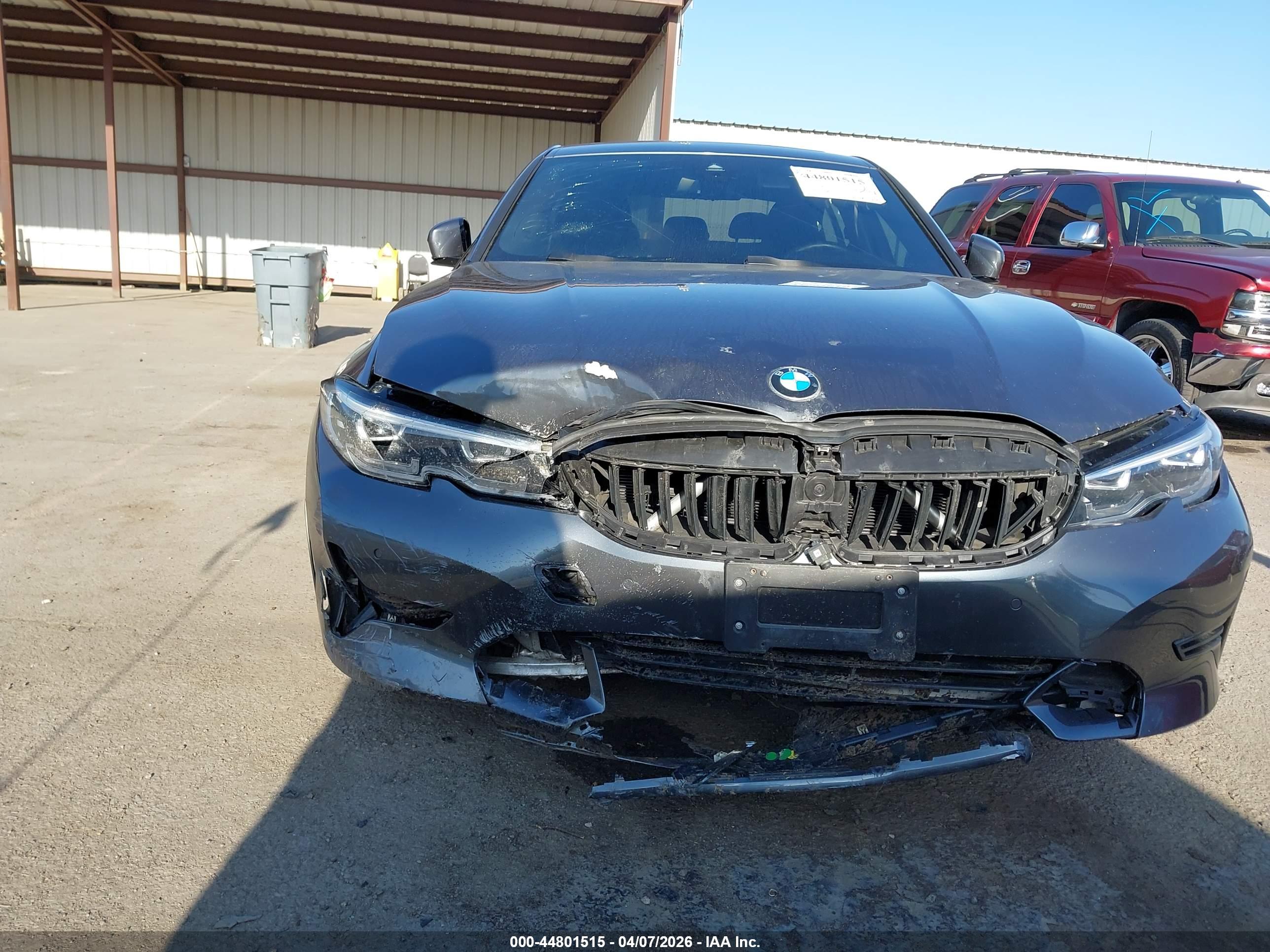 BMW 330I image 6