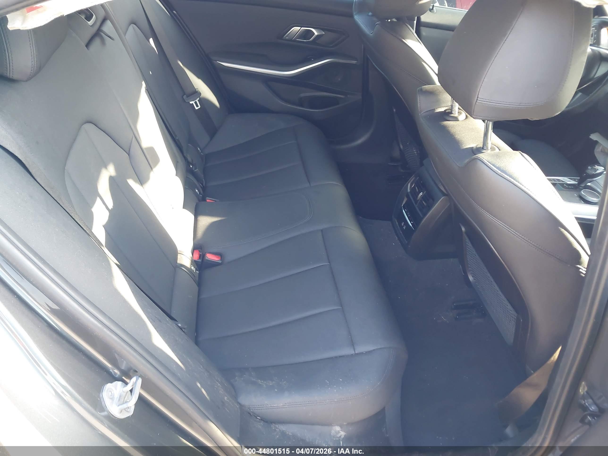 BMW 330I image 8