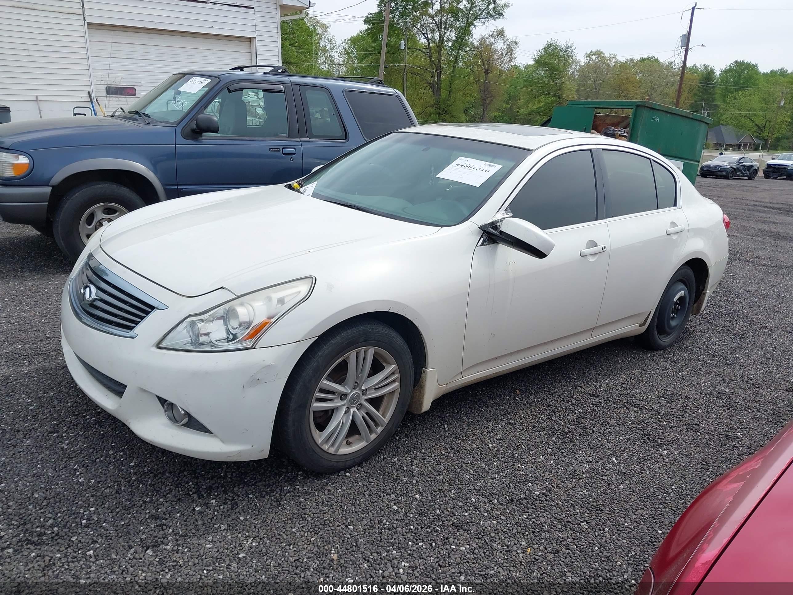 INFINITI G25 image 2
