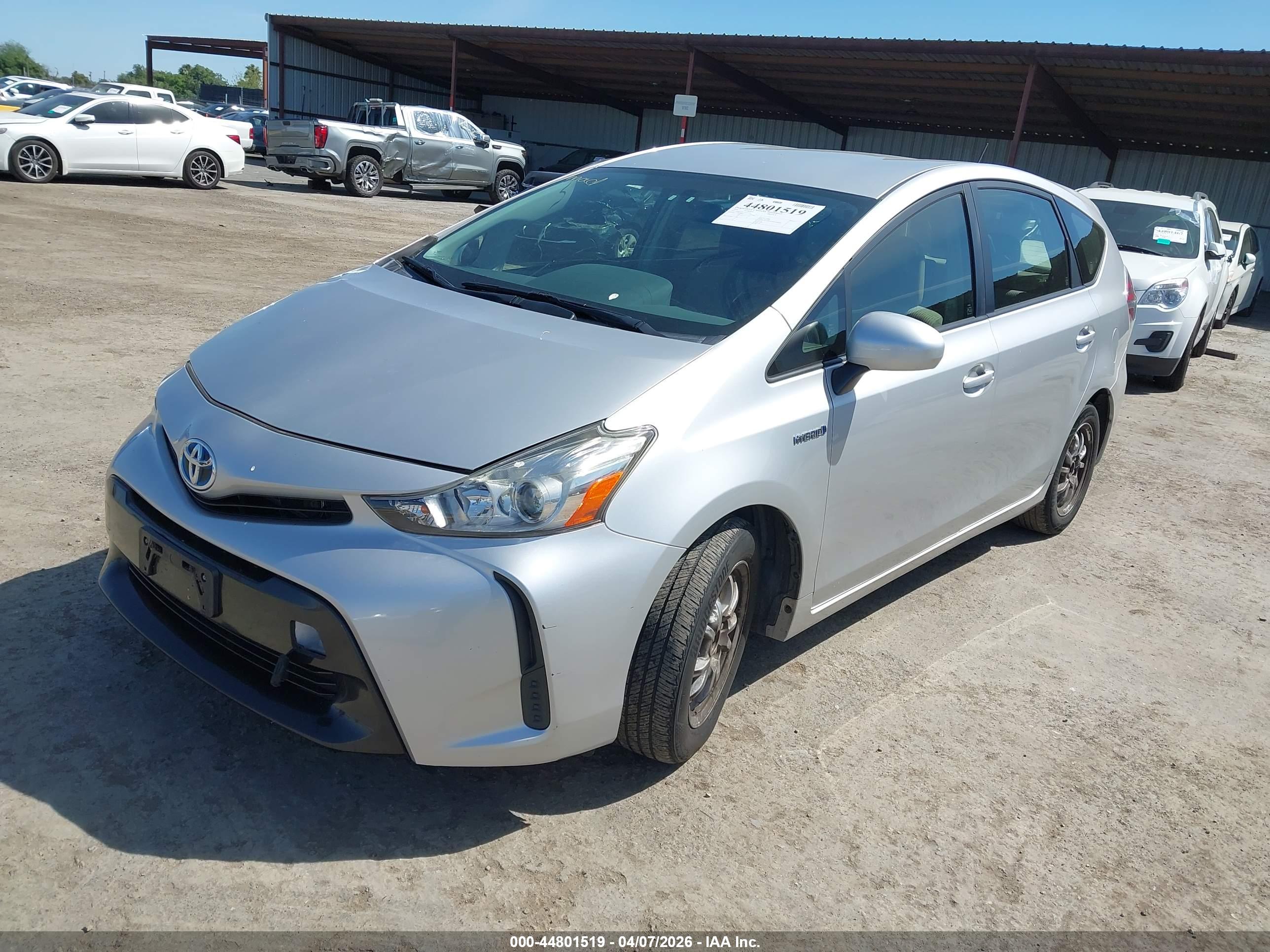 TOYOTA PRIUS image 2