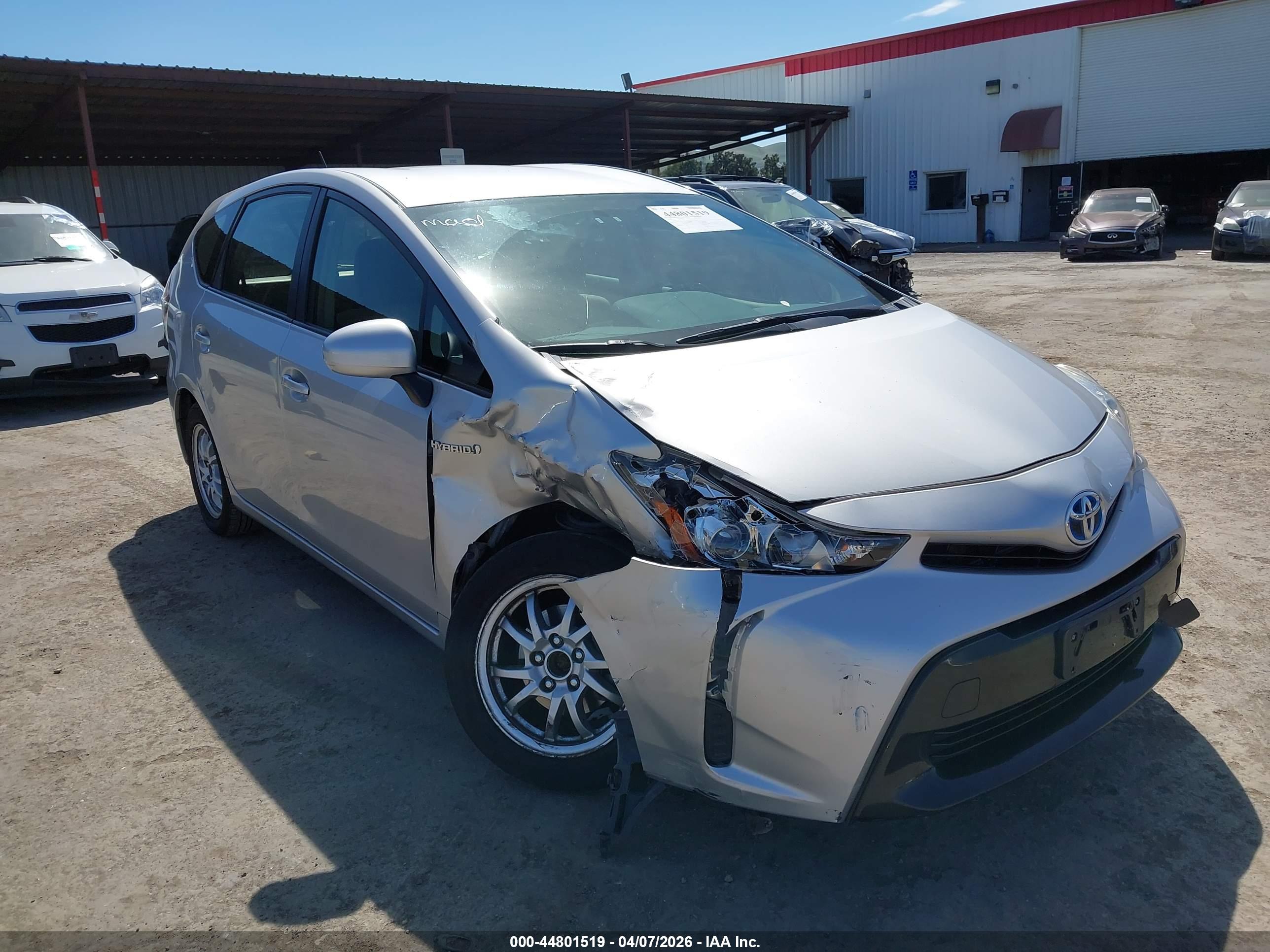 TOYOTA PRIUS image 6