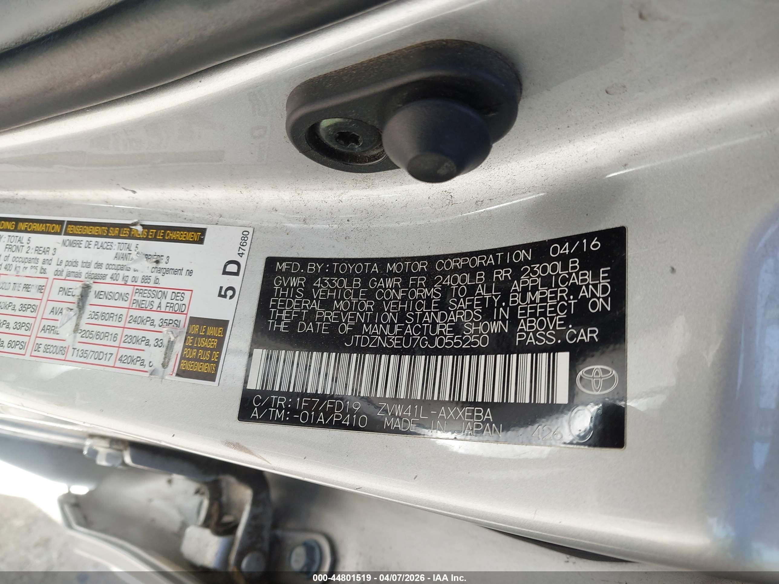 TOYOTA PRIUS image 9