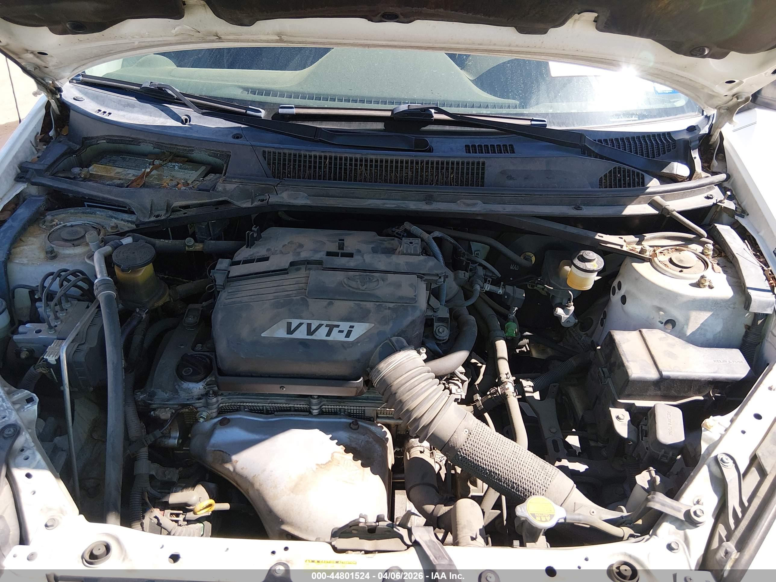 TOYOTA RAV4 image 10