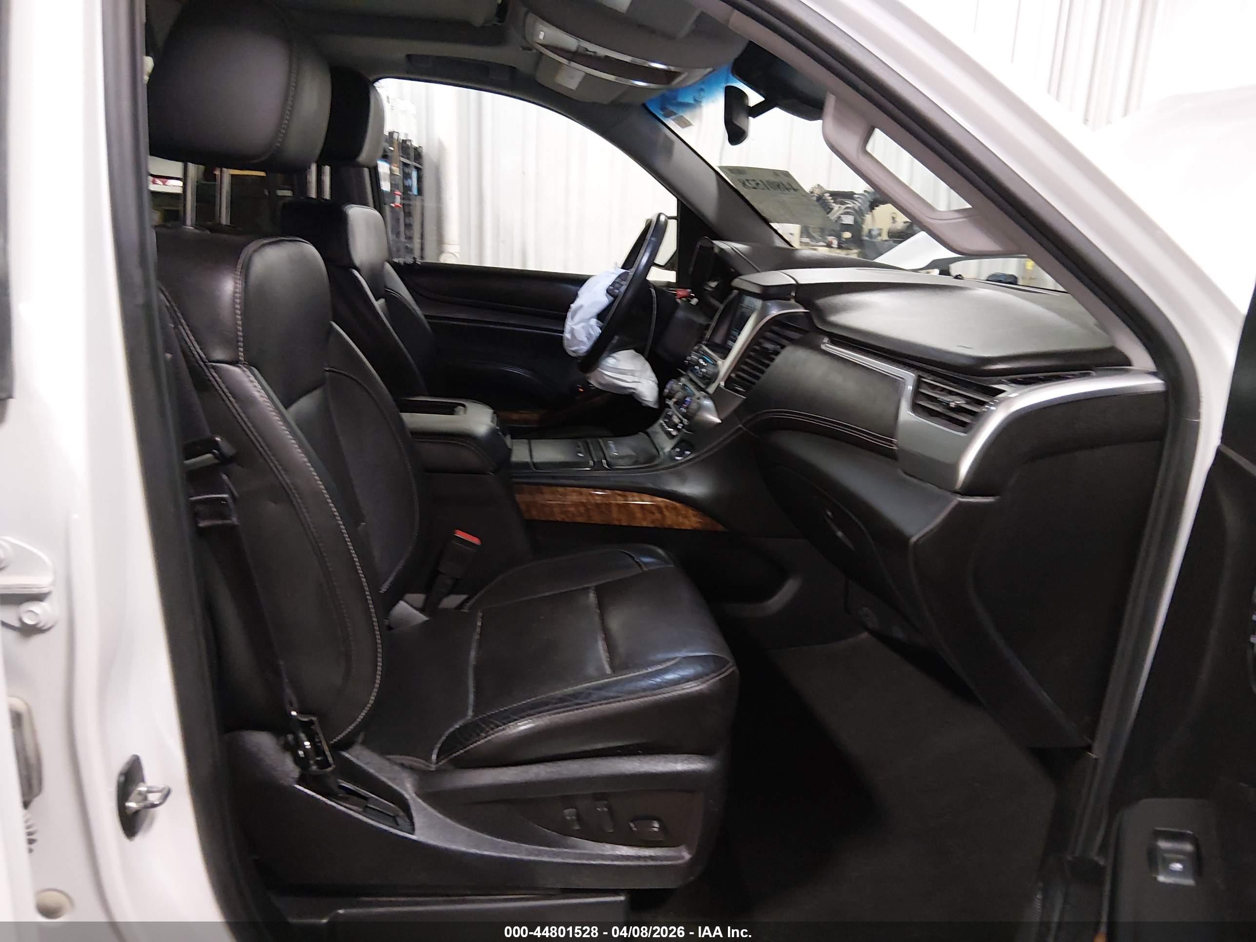 CHEVROLET TAHOE image 5