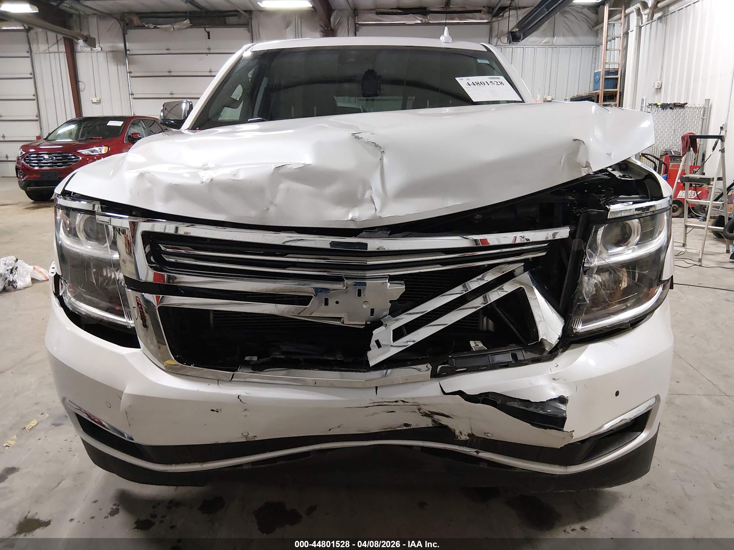 CHEVROLET TAHOE image 6