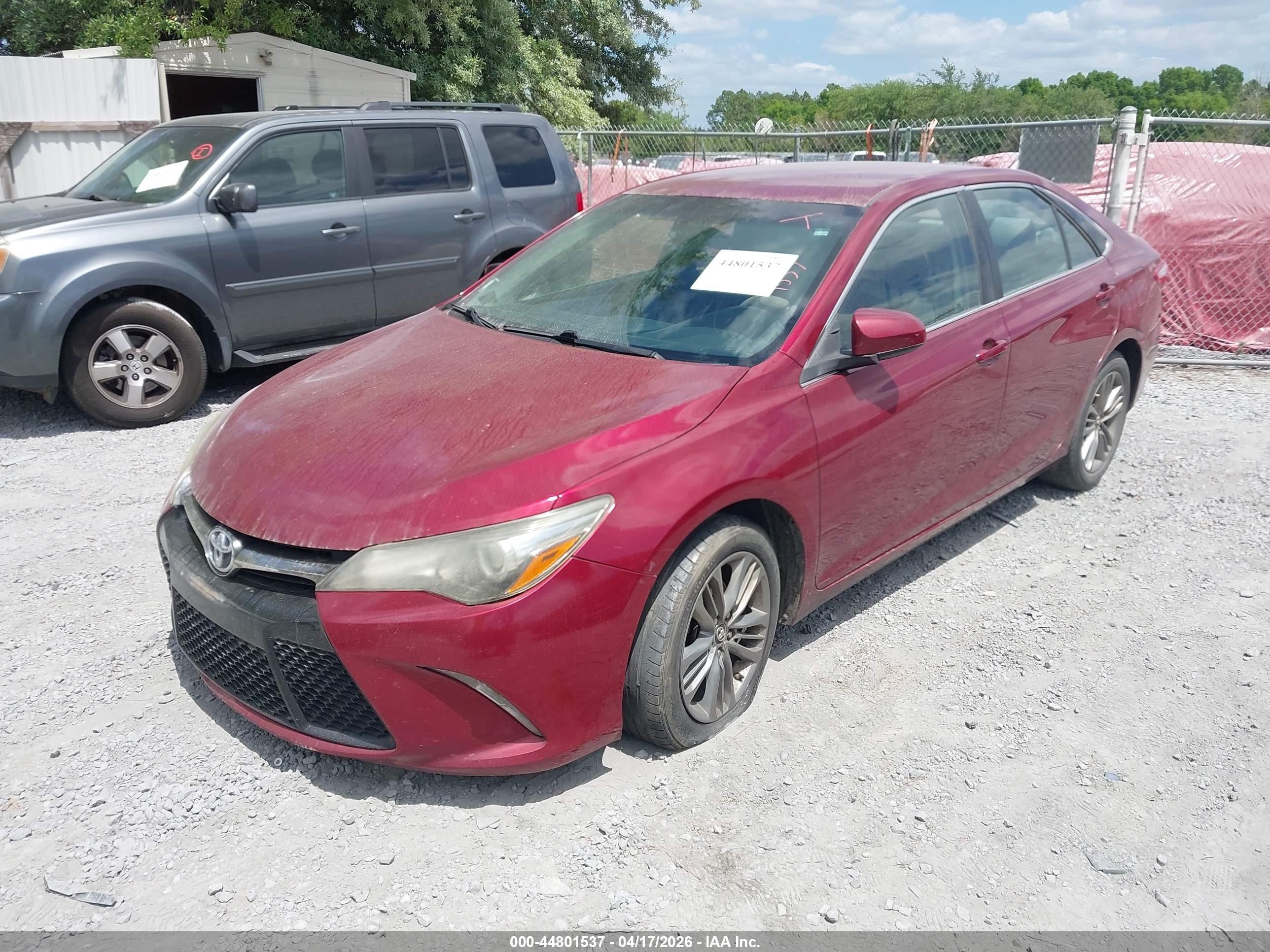 TOYOTA CAMRY image 2