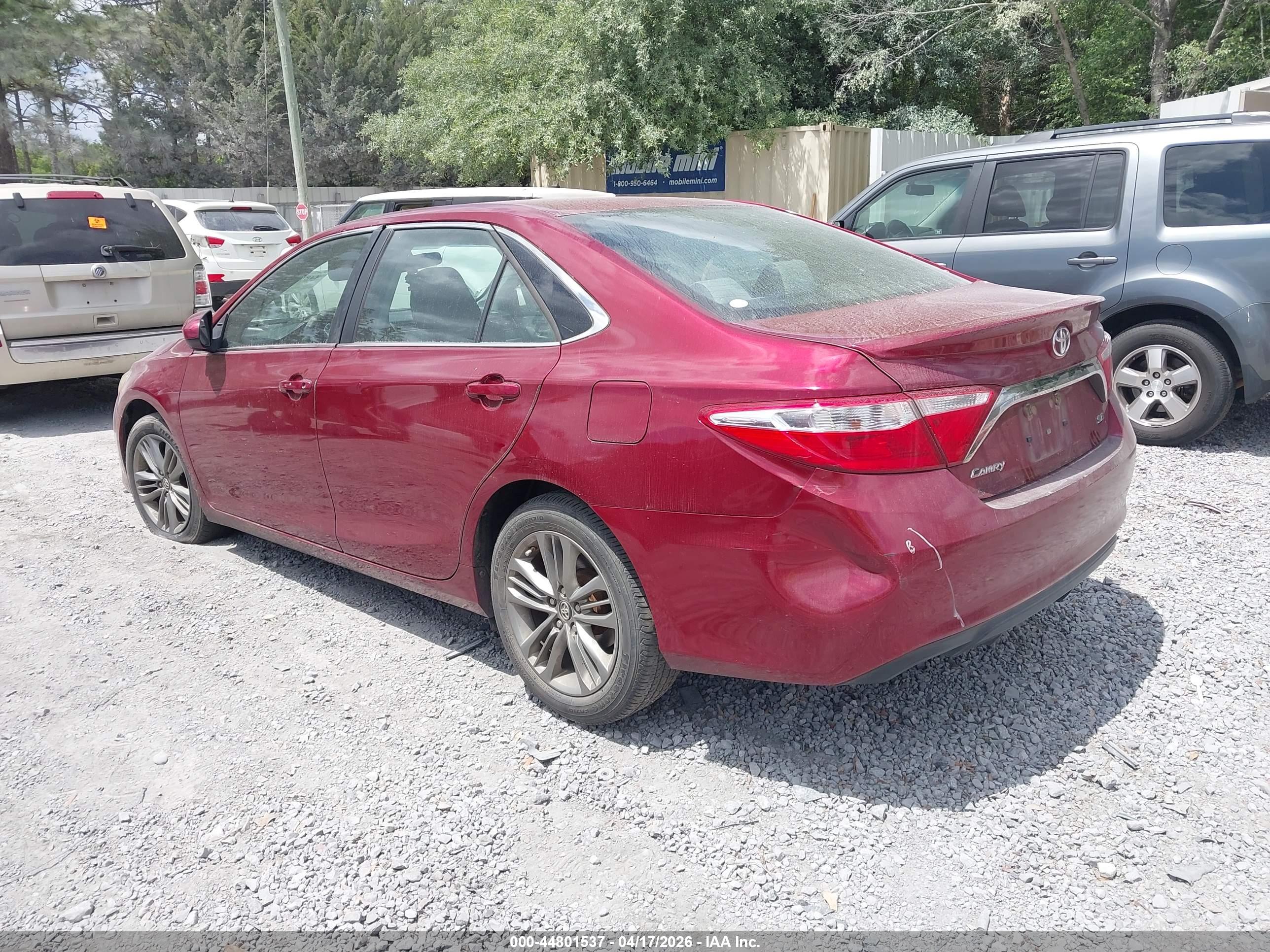 TOYOTA CAMRY image 3