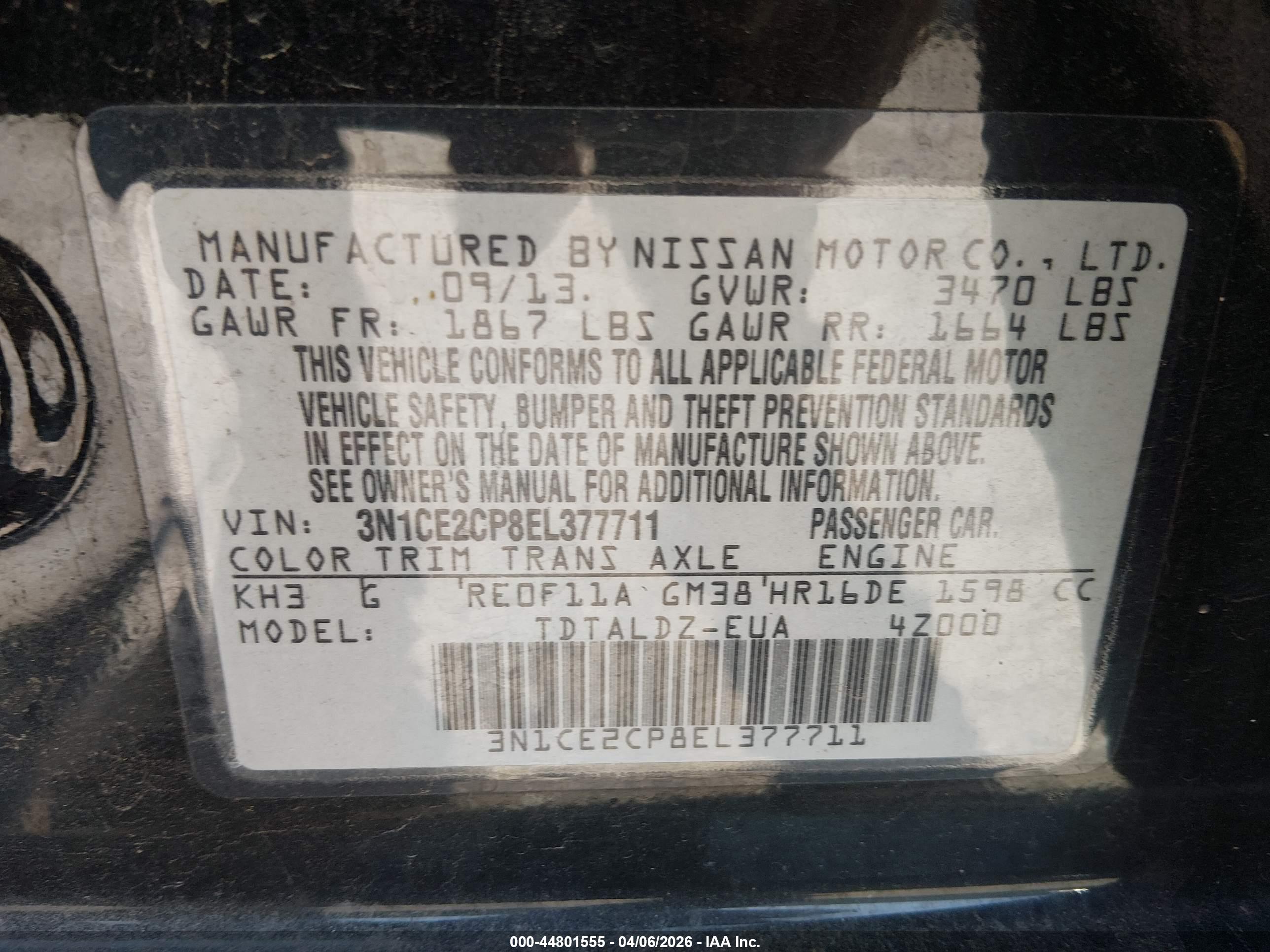 NISSAN VERSA image 9