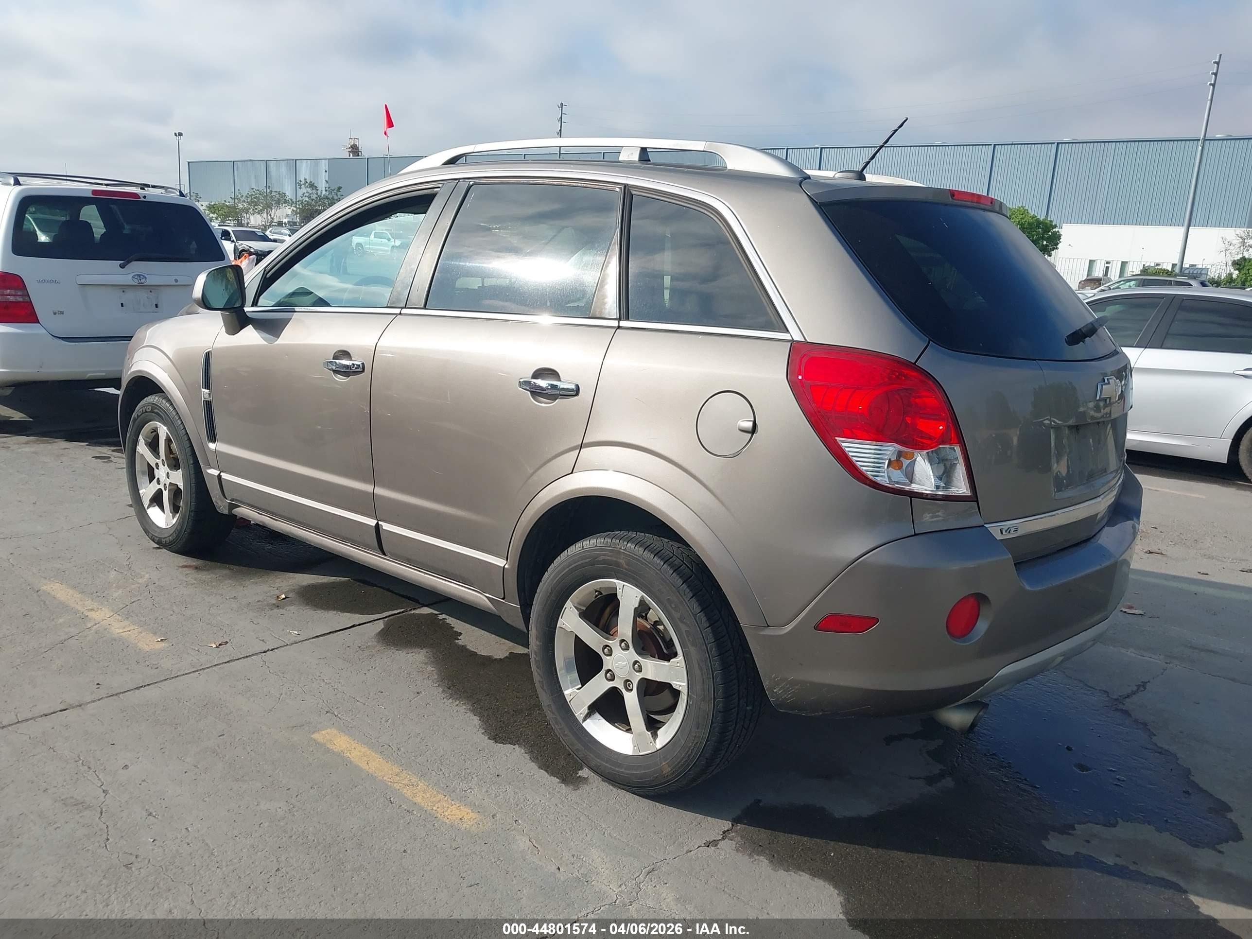 CHEVROLET CAPTIVA image 3