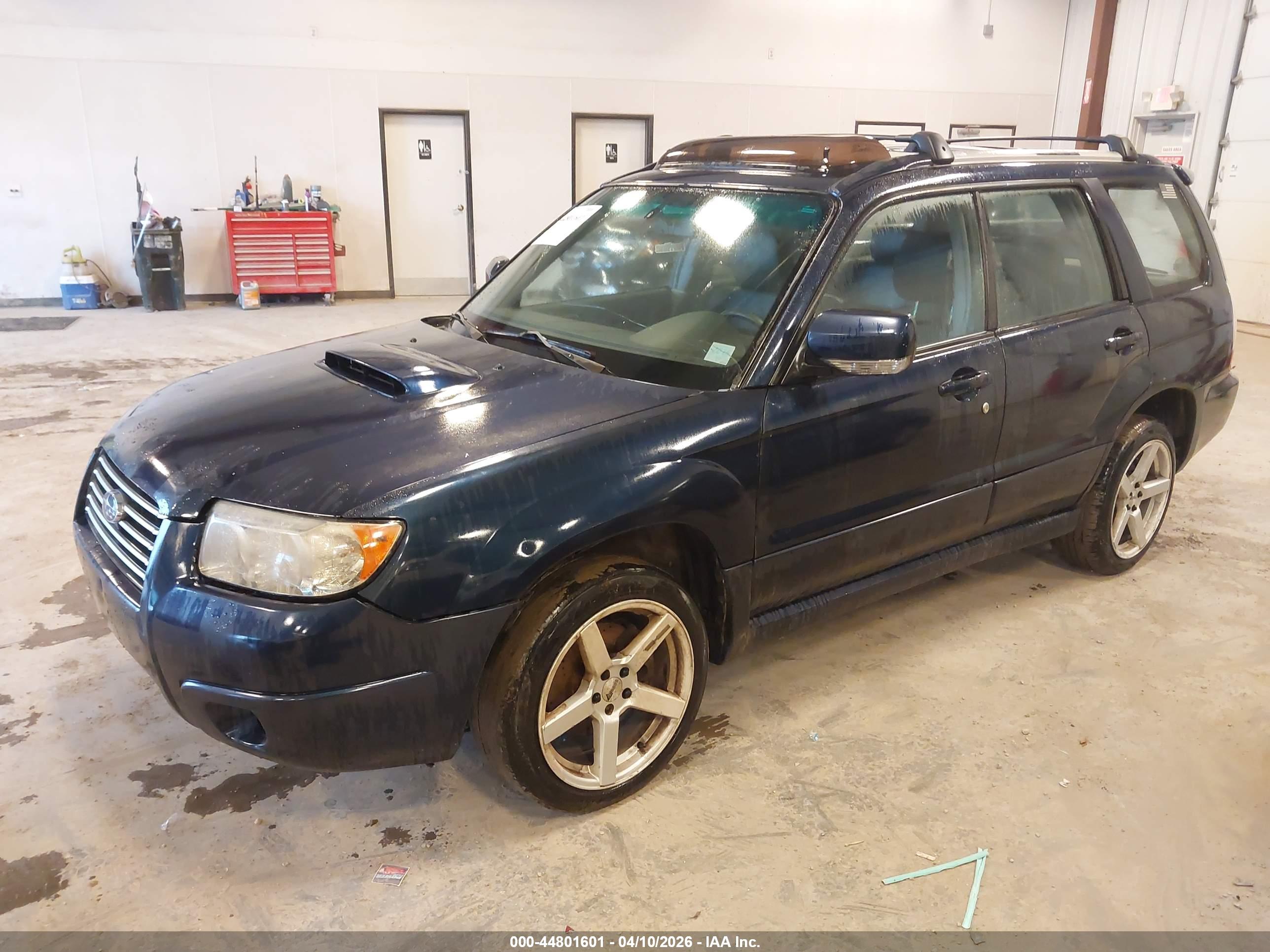 SUBARU FORESTER image 2