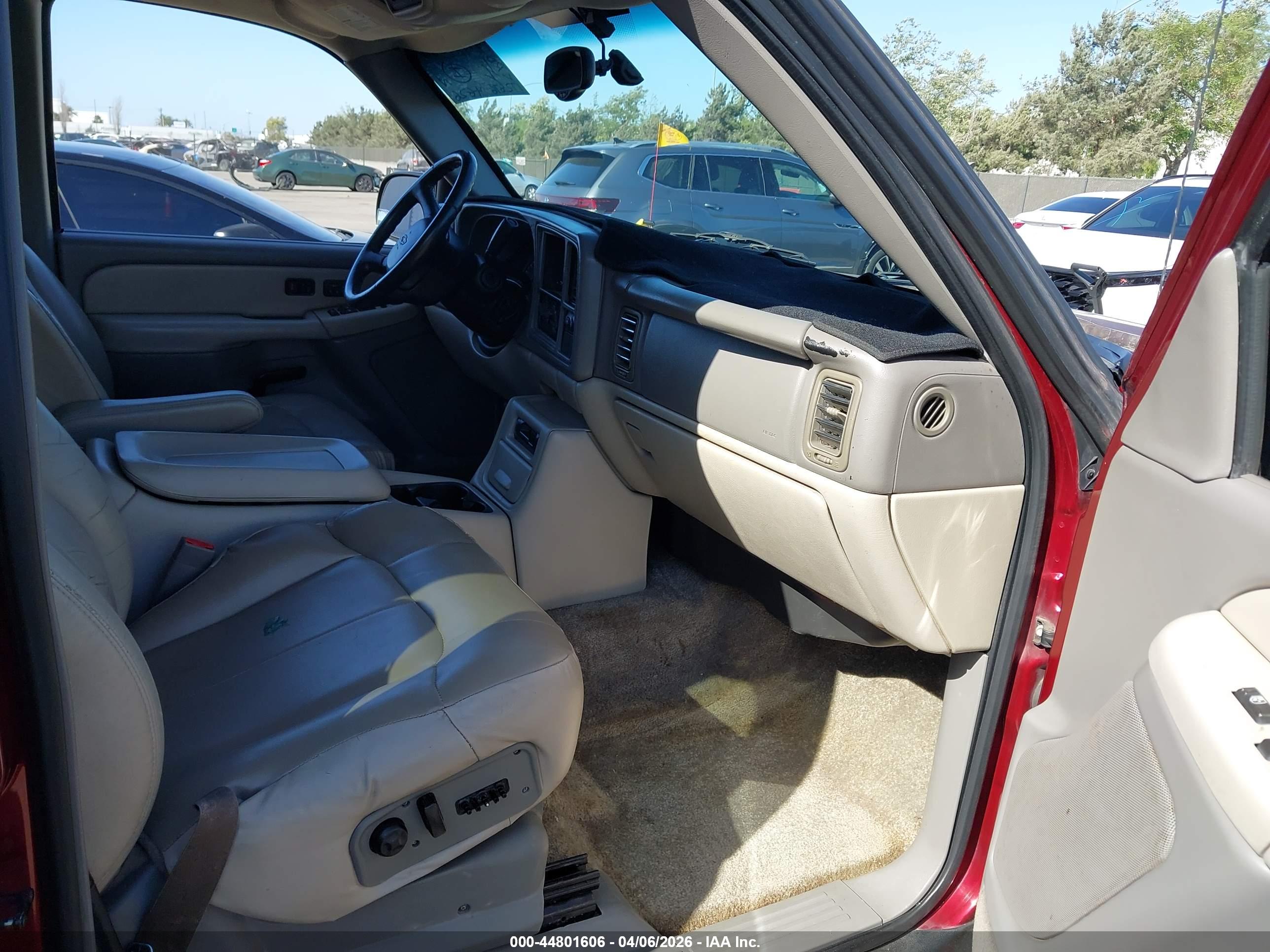 CHEVROLET TAHOE image 5