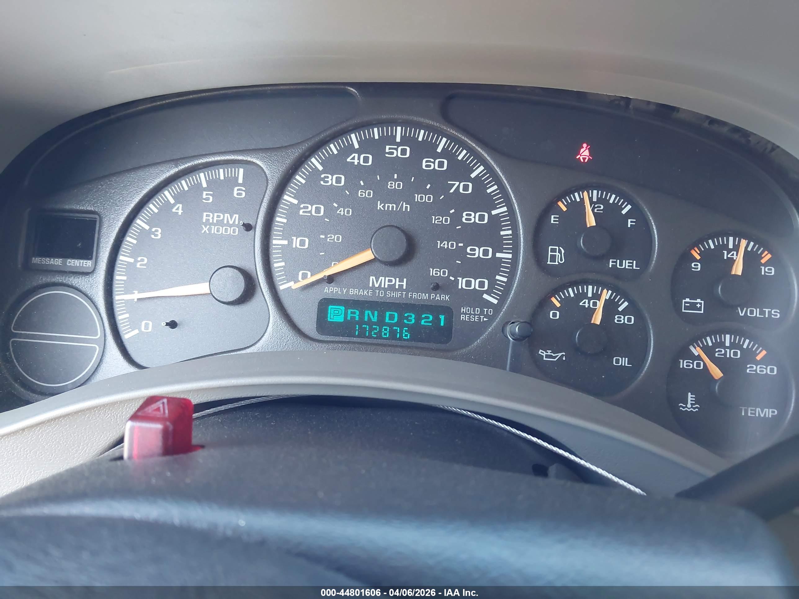 CHEVROLET TAHOE image 7