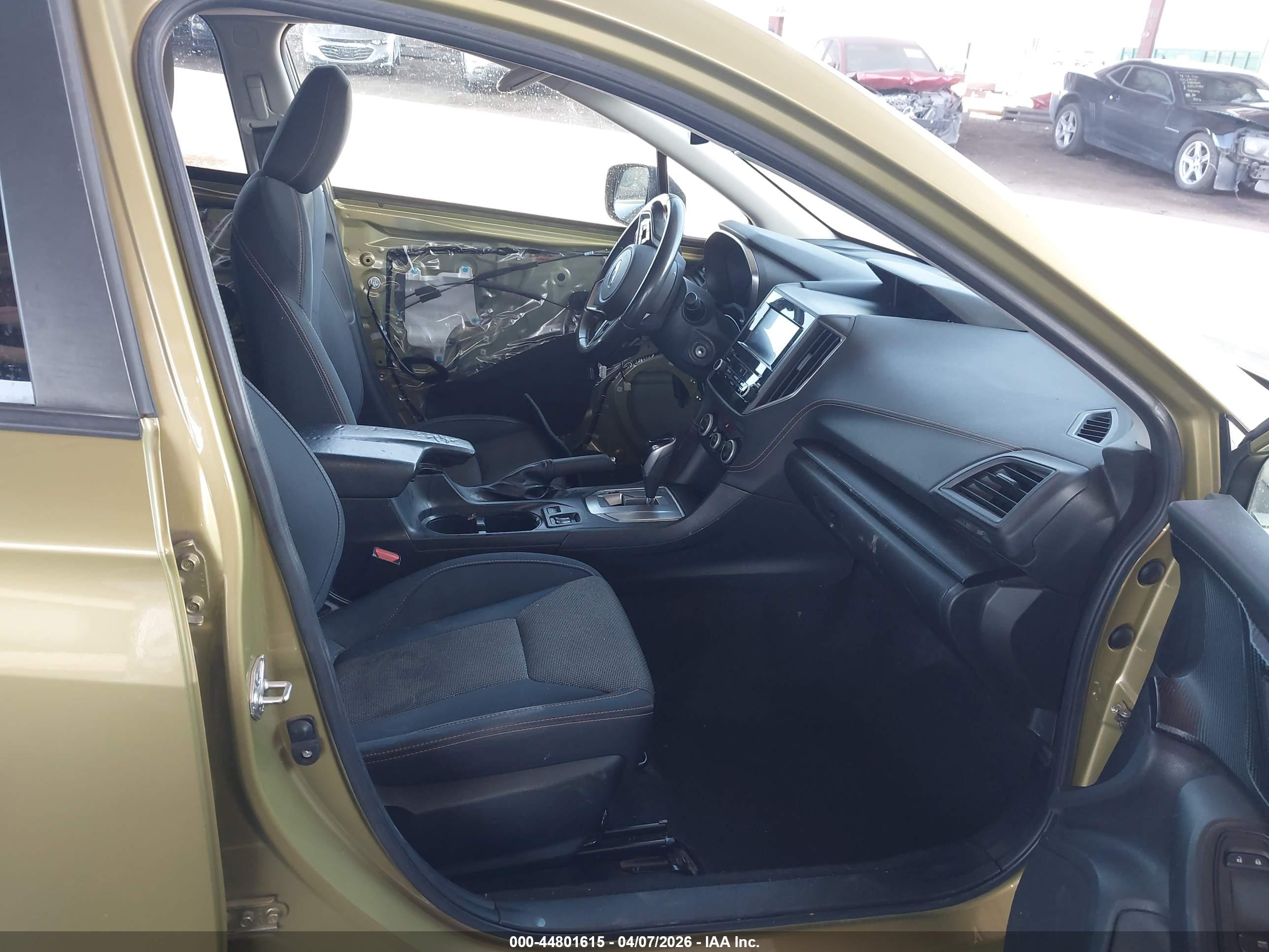SUBARU CROSSTREK image 5