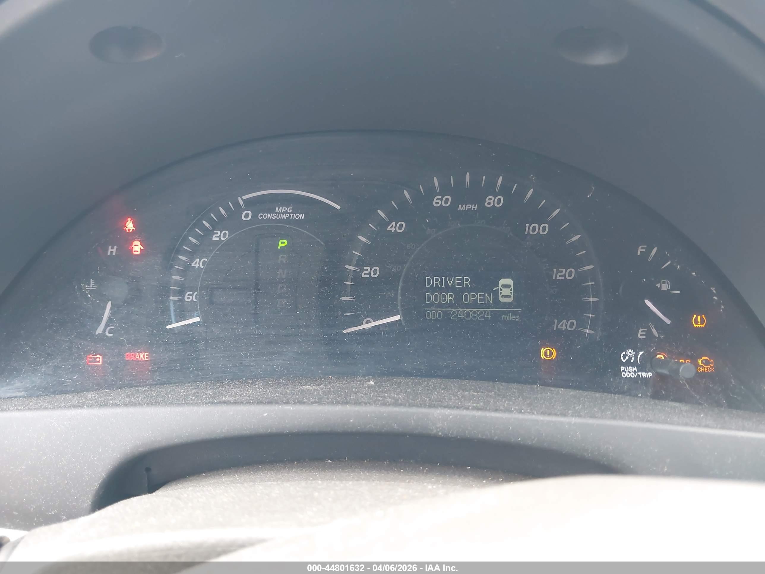 TOYOTA CAMRY image 7