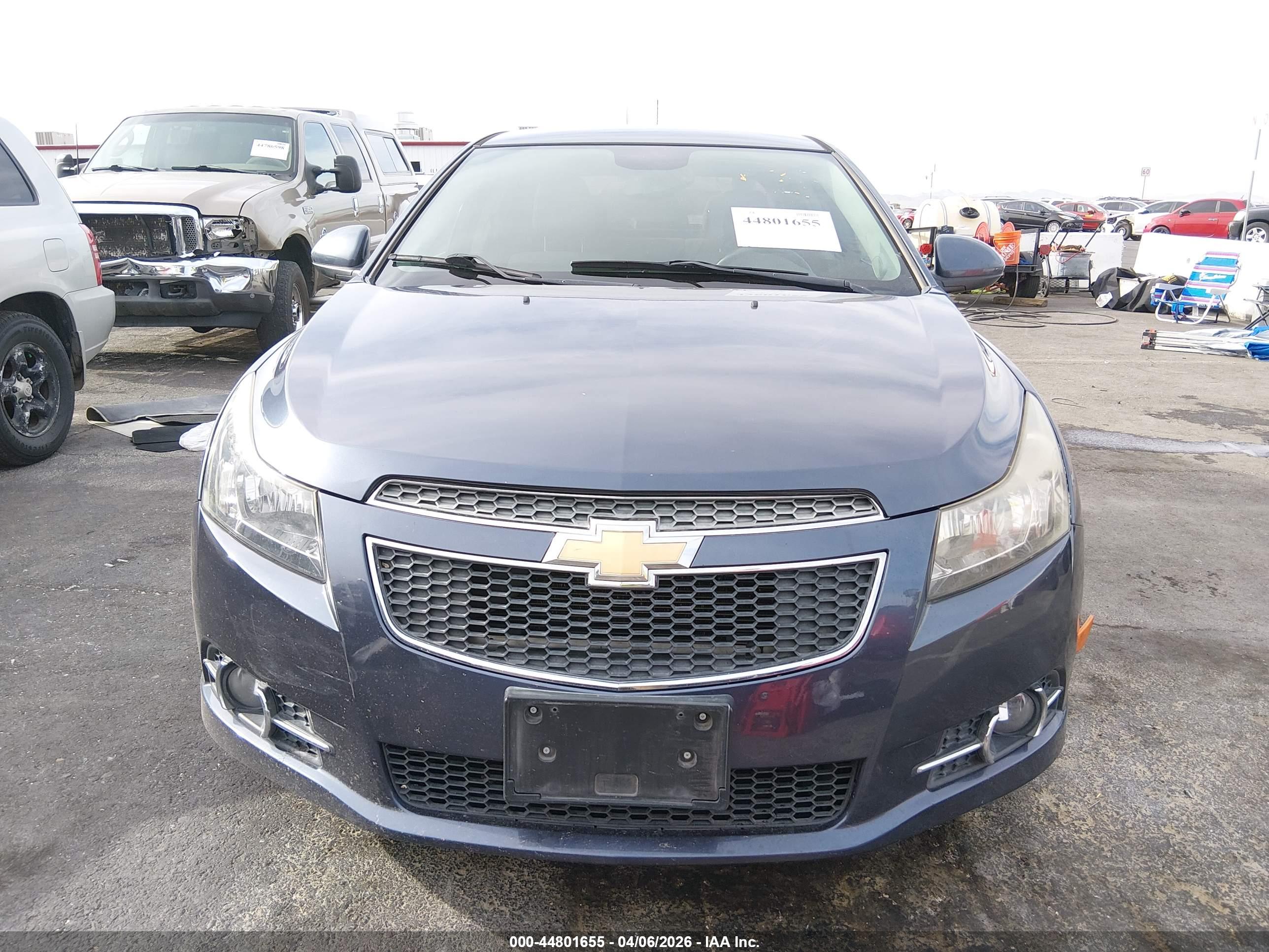 CHEVROLET CRUZE image 6