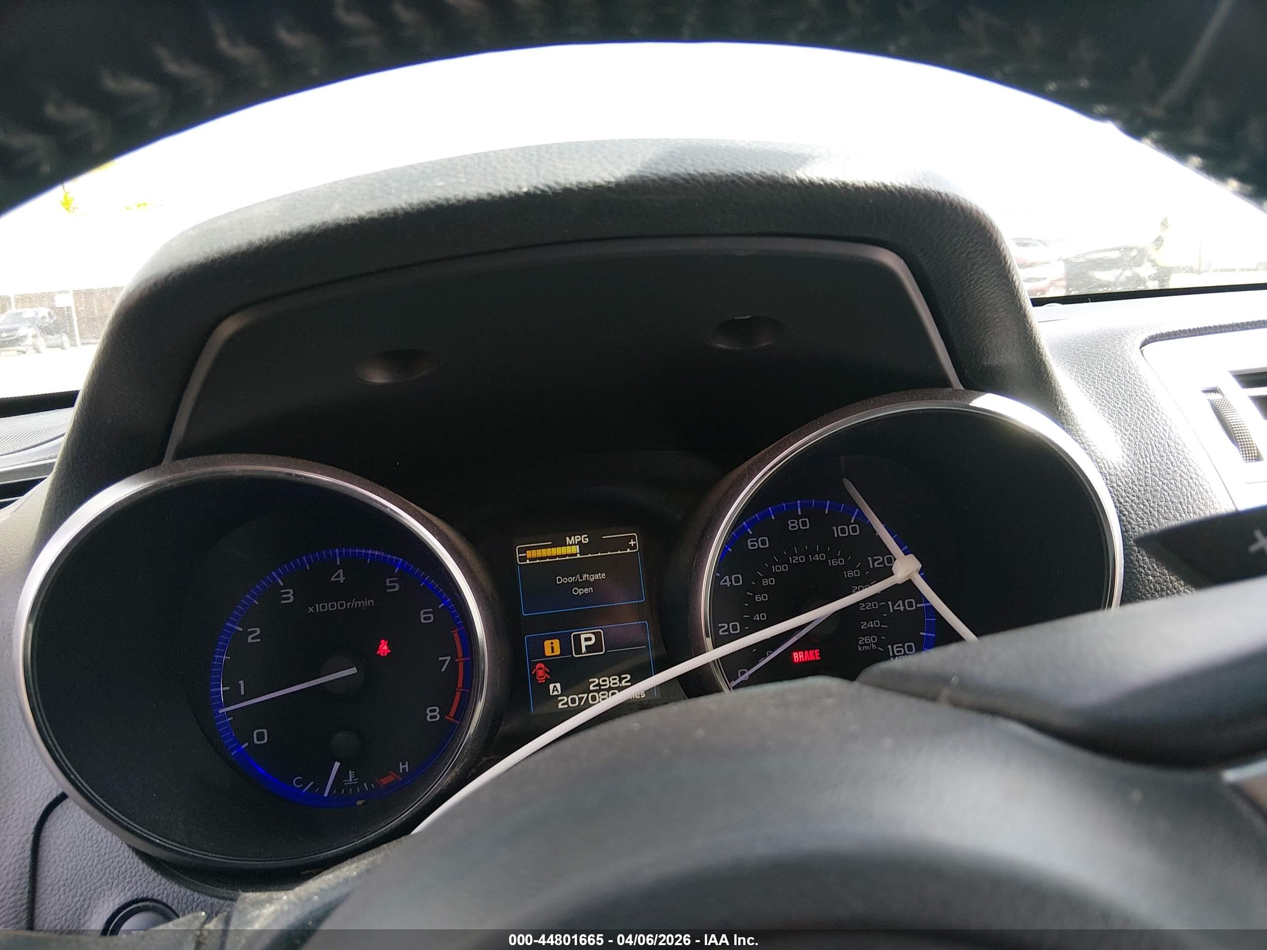 SUBARU OUTBACK image 7