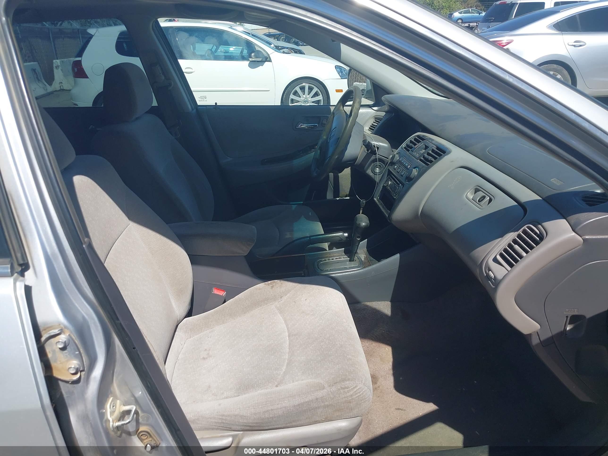 HONDA ACCORD image 5