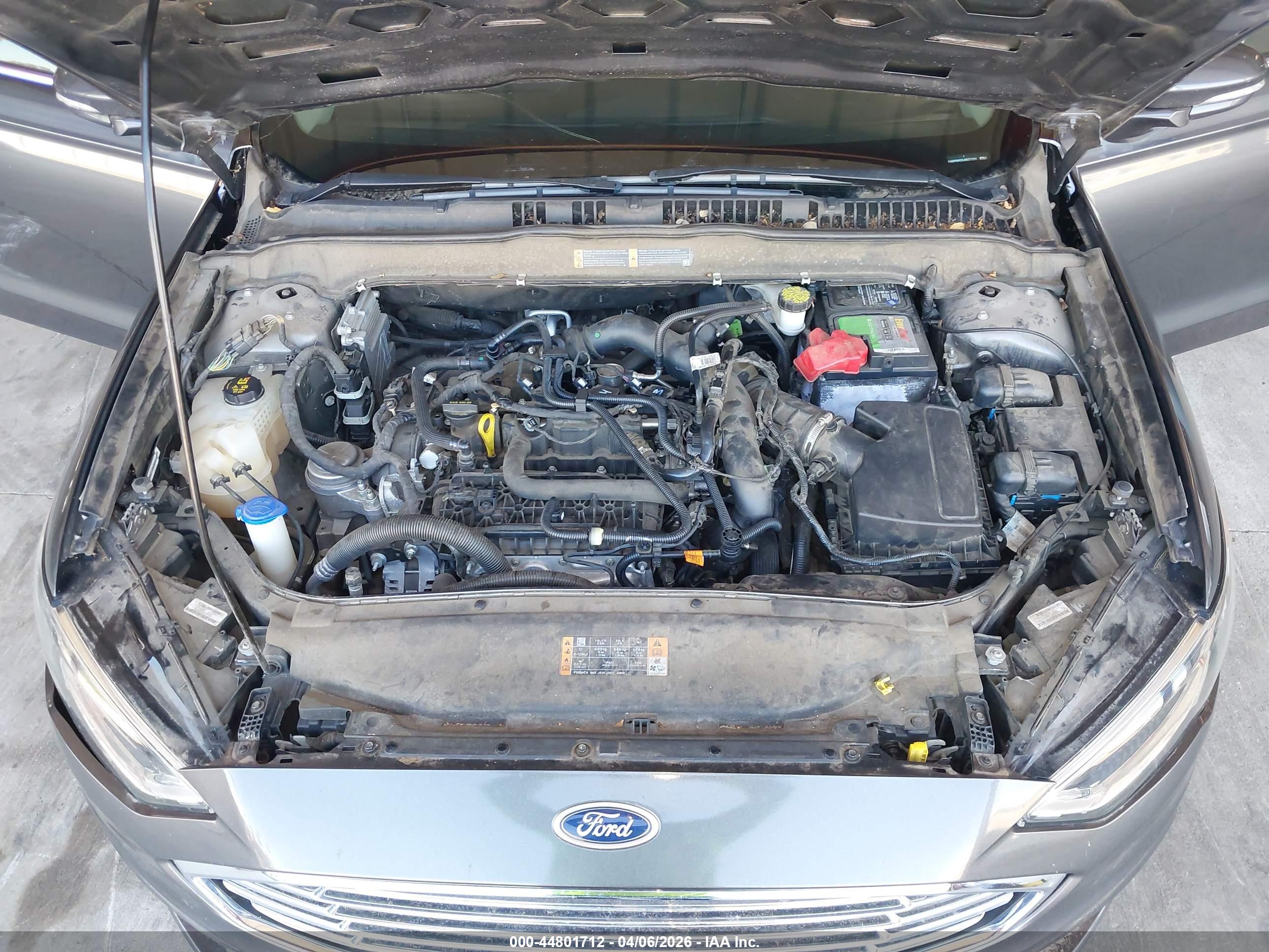 FORD FUSION image 10