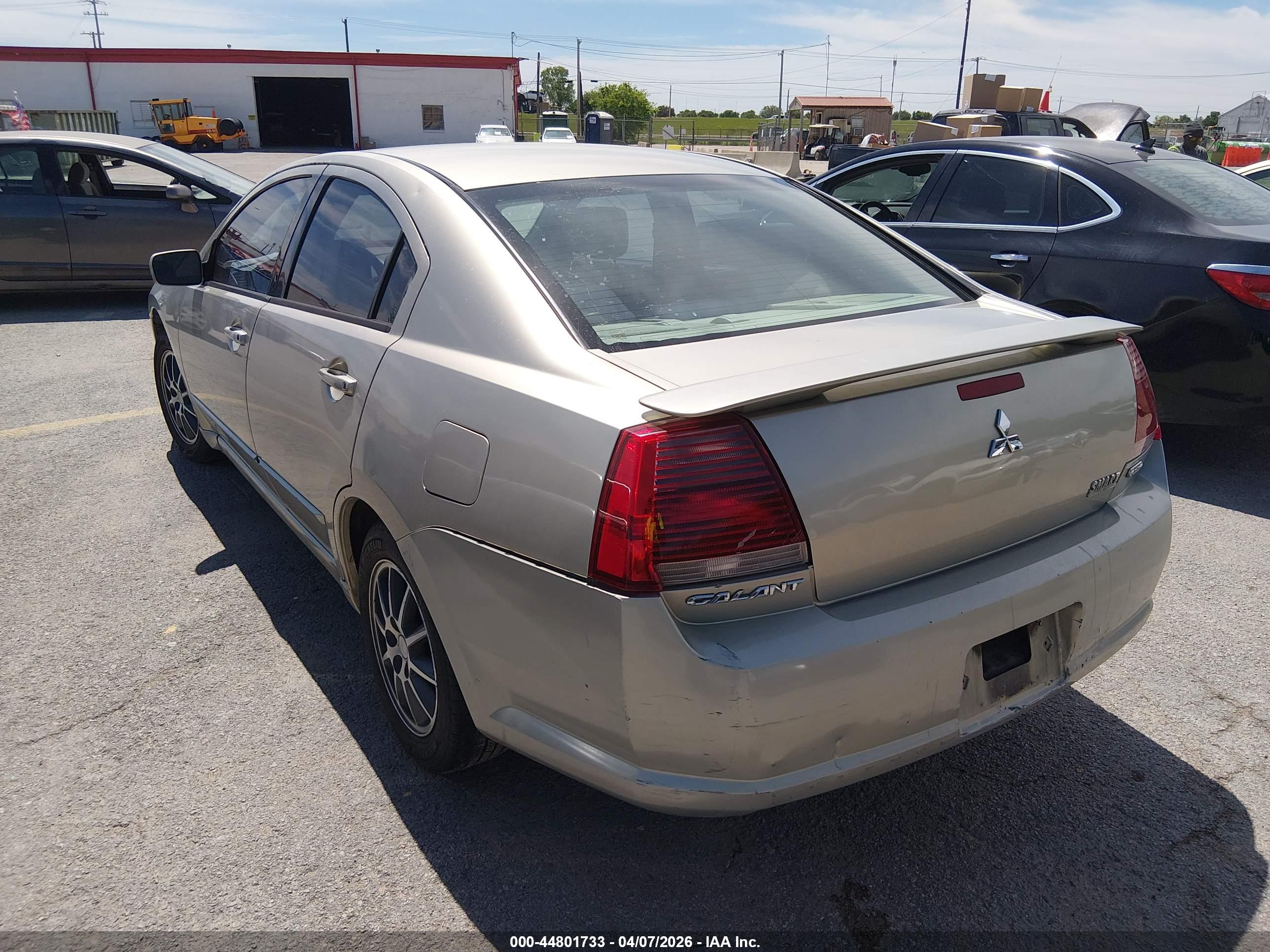 MITSUBISHI GALANT image 3