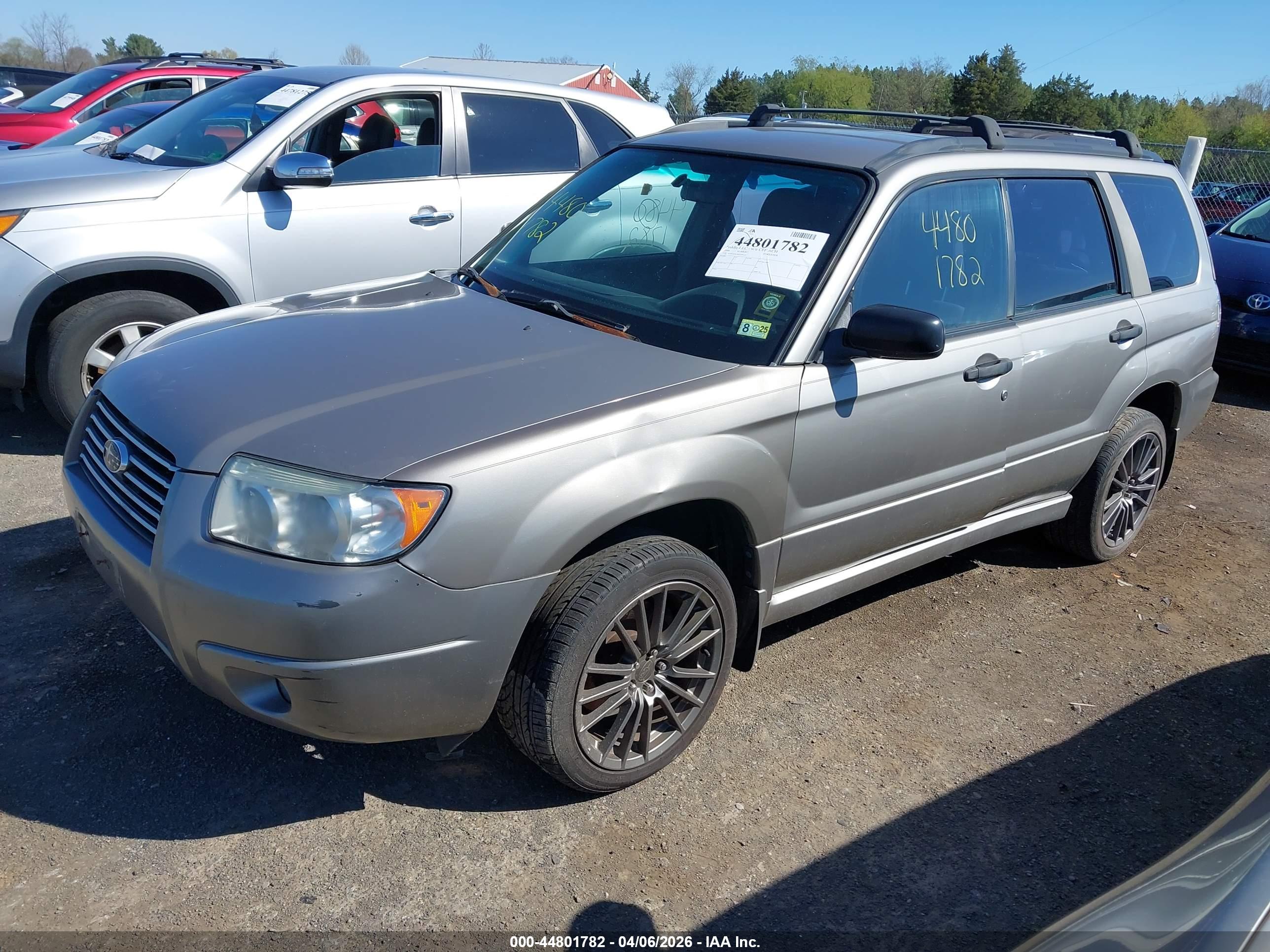 SUBARU FORESTER image 2
