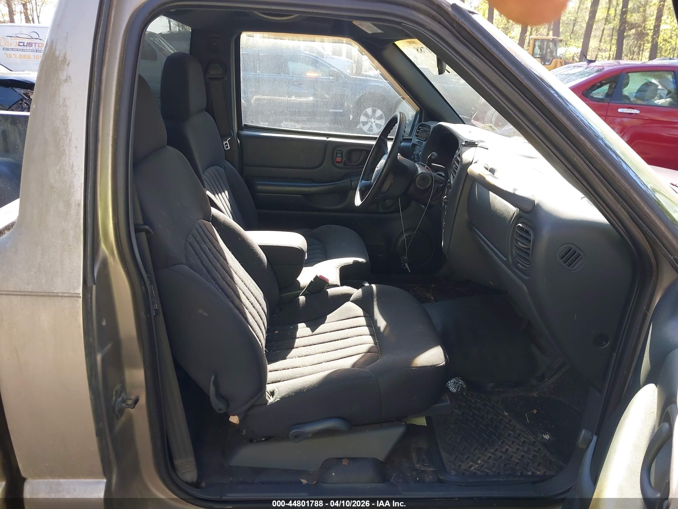 CHEVROLET S-10 image 5