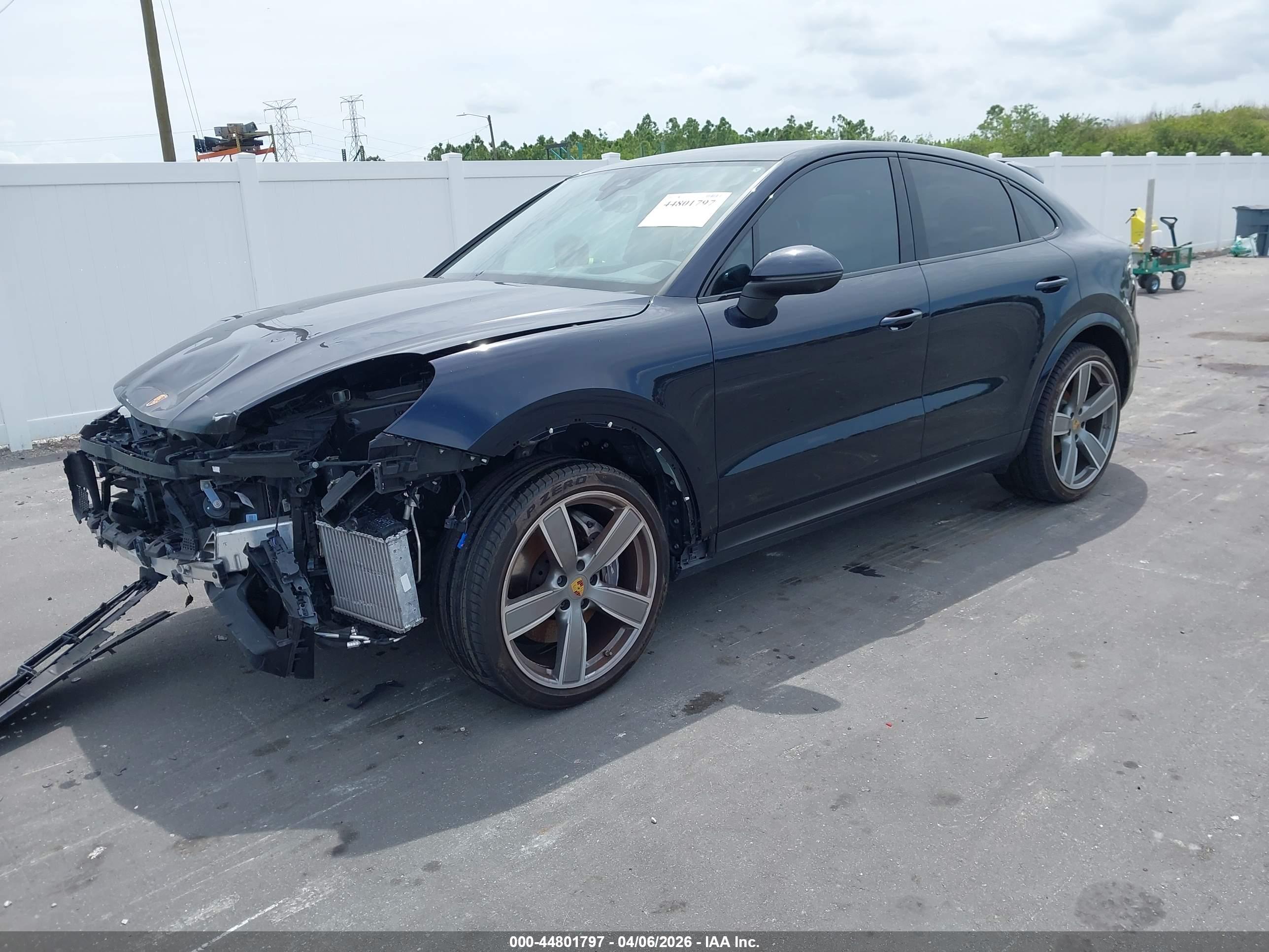 PORSCHE CAYENNE image 2